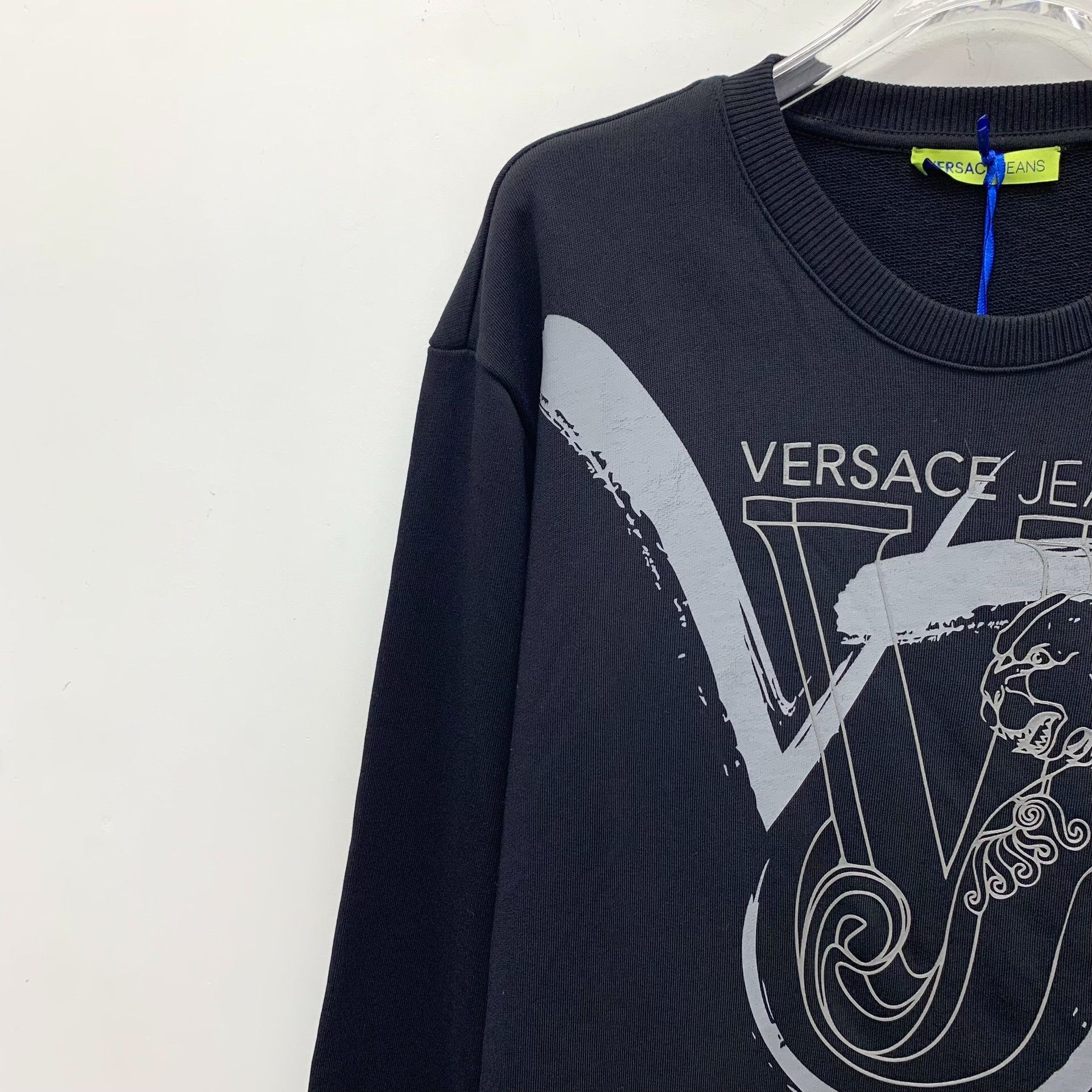 Versace Versace Jeans Graphic Logo Print Sweatshirt Size L Size US L / EU 52-54 / 3 - 4 Thumbnail