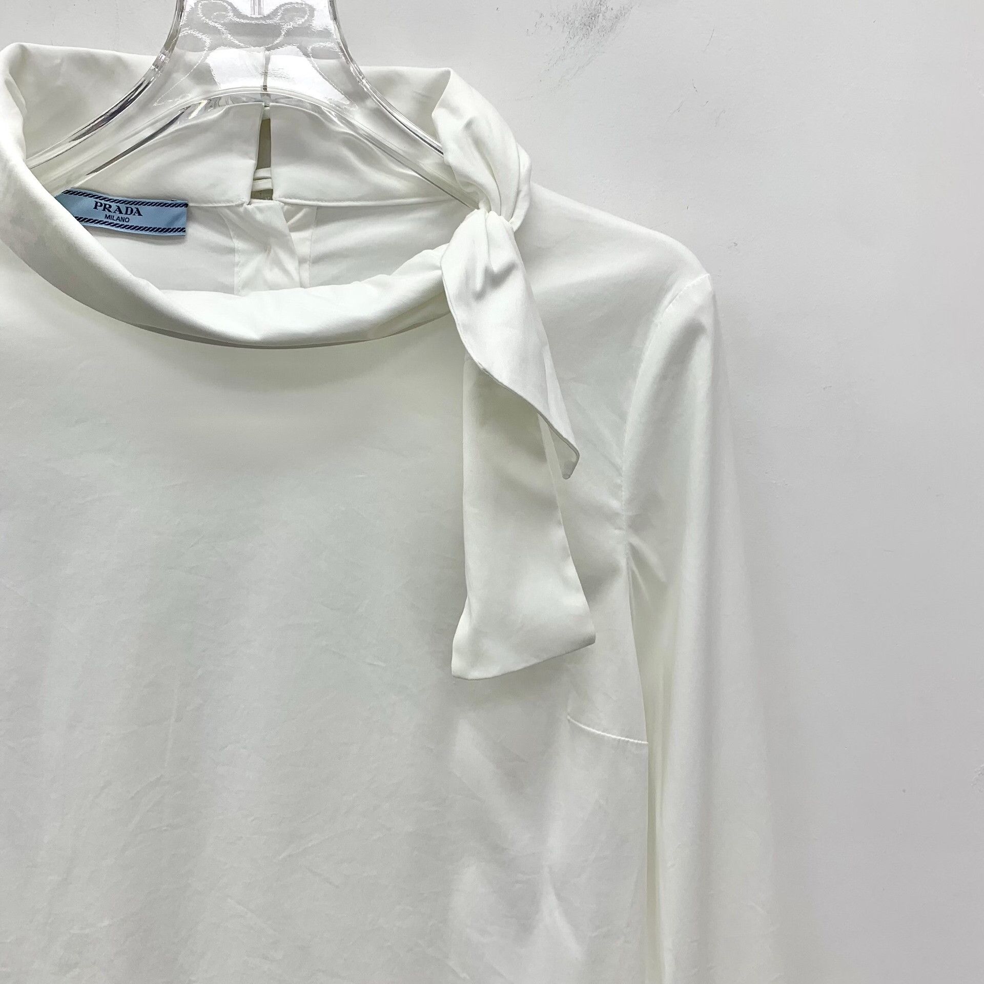 Prada Prada Bow Accent Poplin Shirt 38 Size XS / US 0-2 / IT 36-38 - 4 Thumbnail