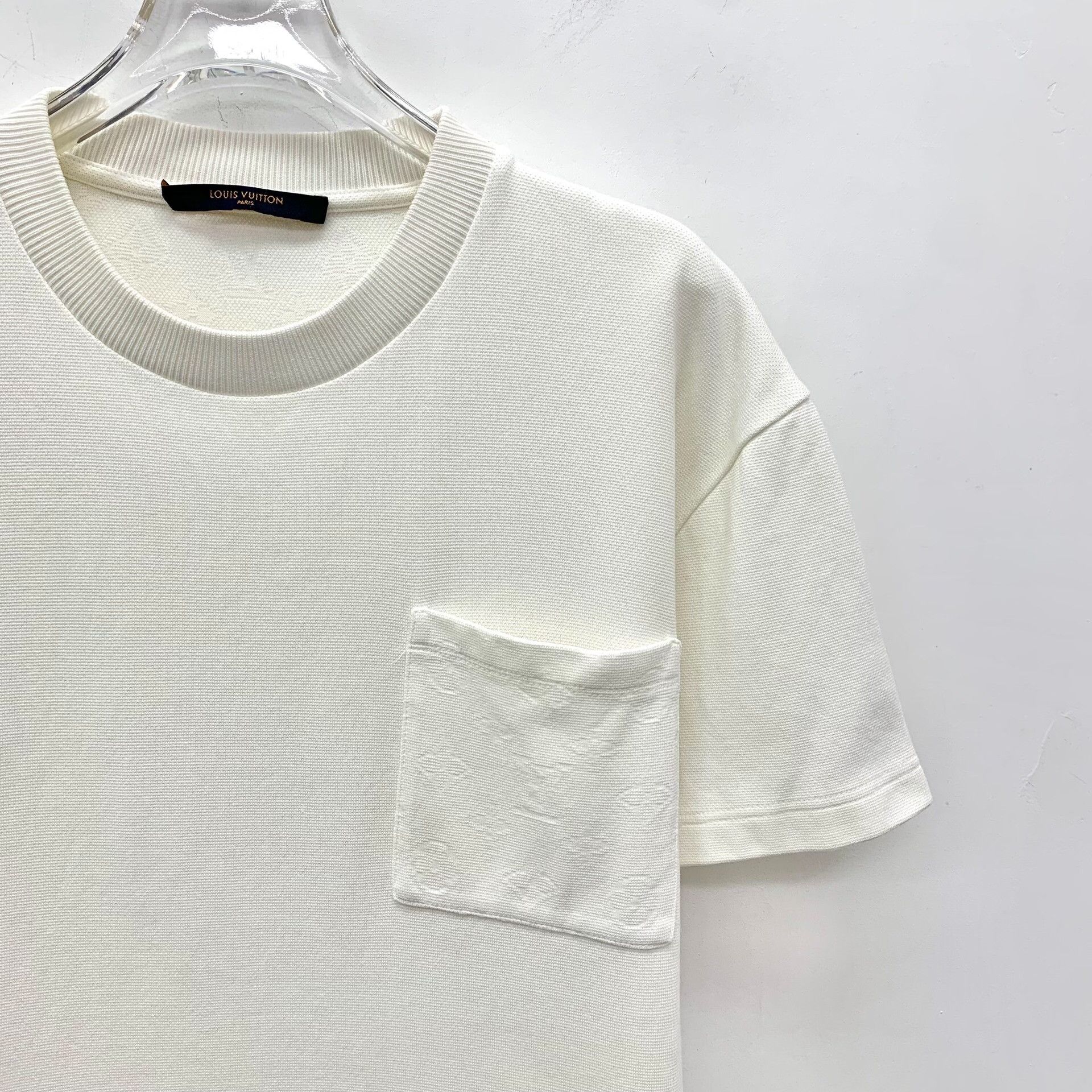 Louis Vuitton Louis Vuitton Monogram Pocket T-Shirt S Size US S / EU 44-46 / 1 - 4 Thumbnail