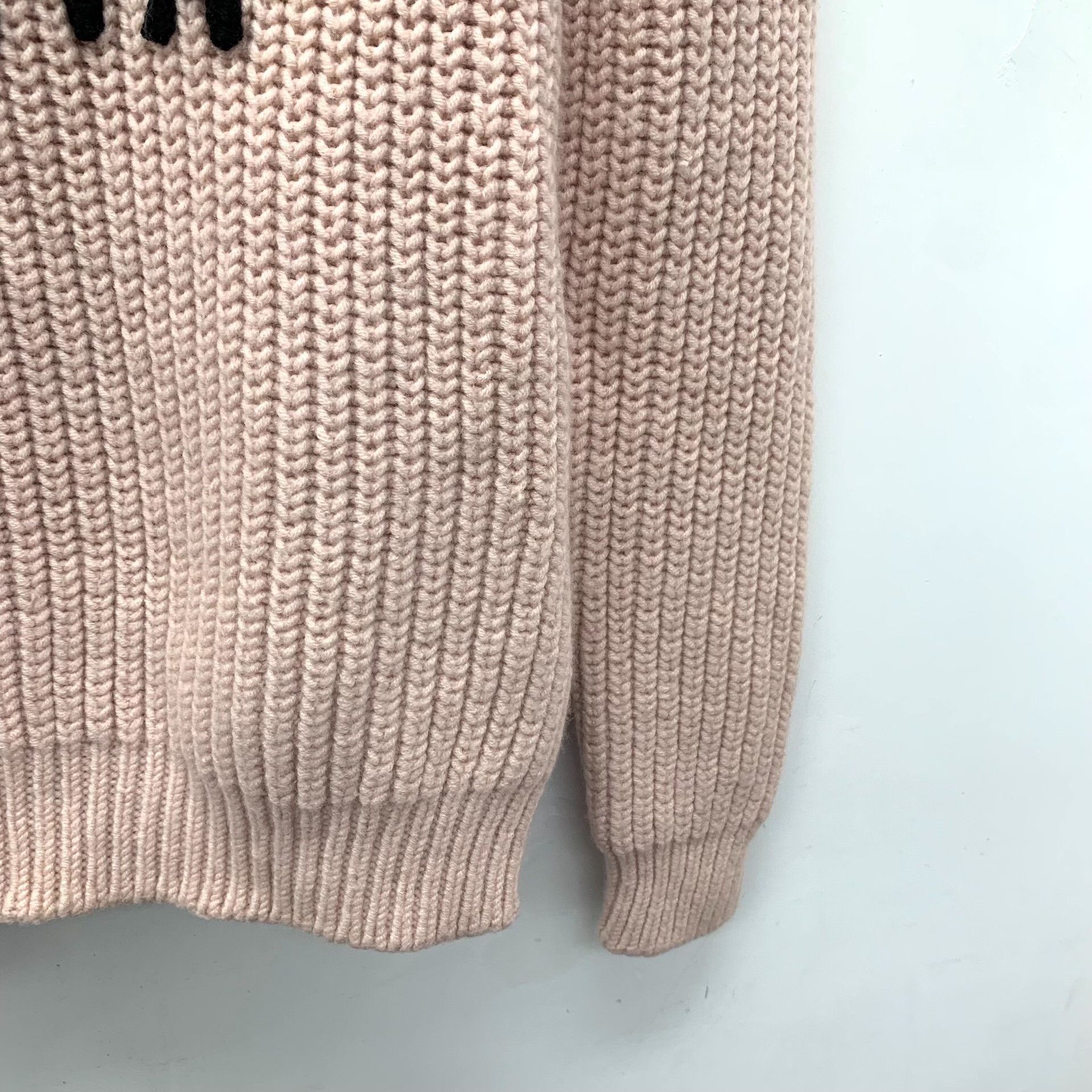 Fendi Fendi Pink Logo Wool Knit Sweater IT 40 Size S / US 4 / IT 40 - 5 Thumbnail