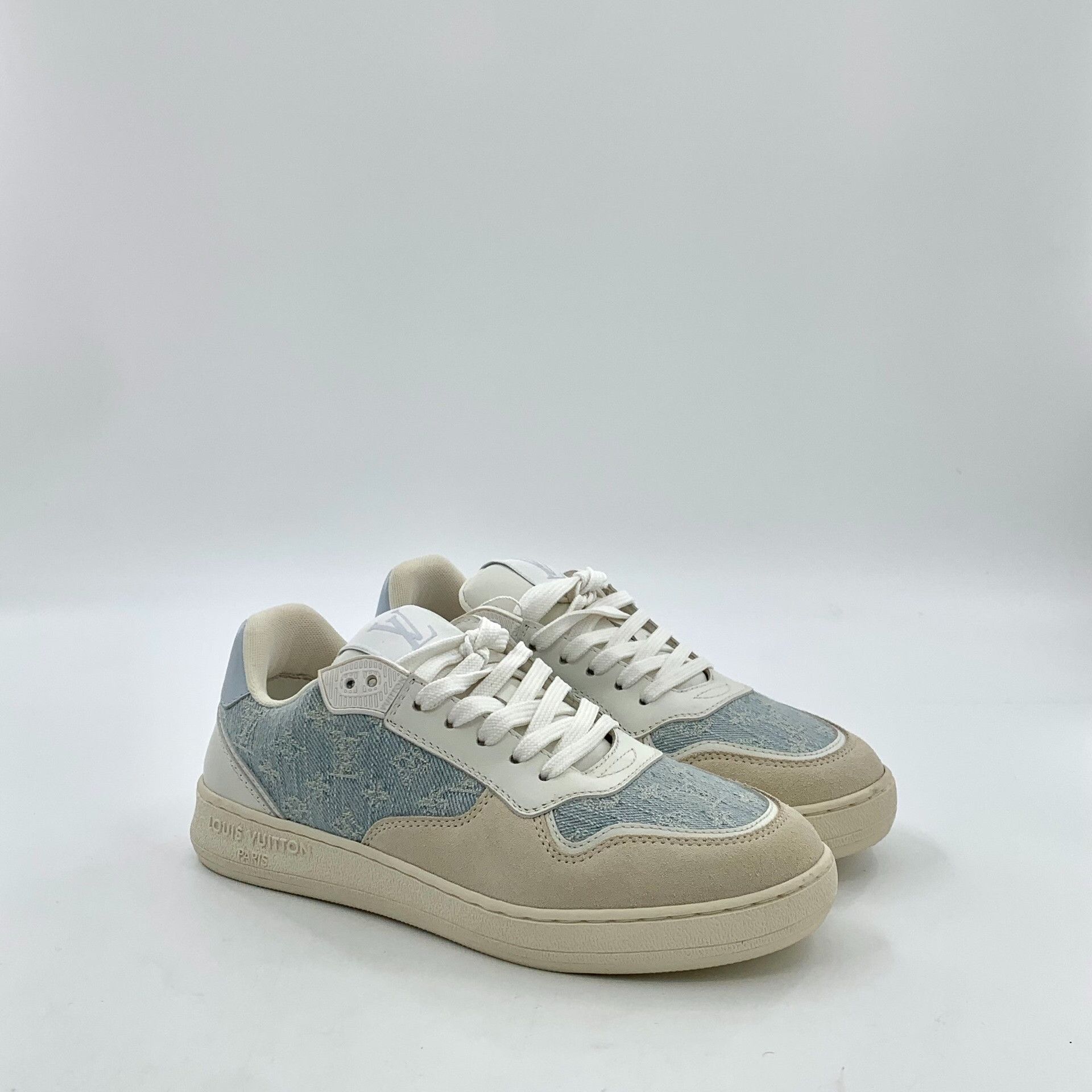 Louis Vuitton Louis Vuitton Monogram Denim Stadium Sneakers 35 Size US 5 / IT 35 - 3 Thumbnail