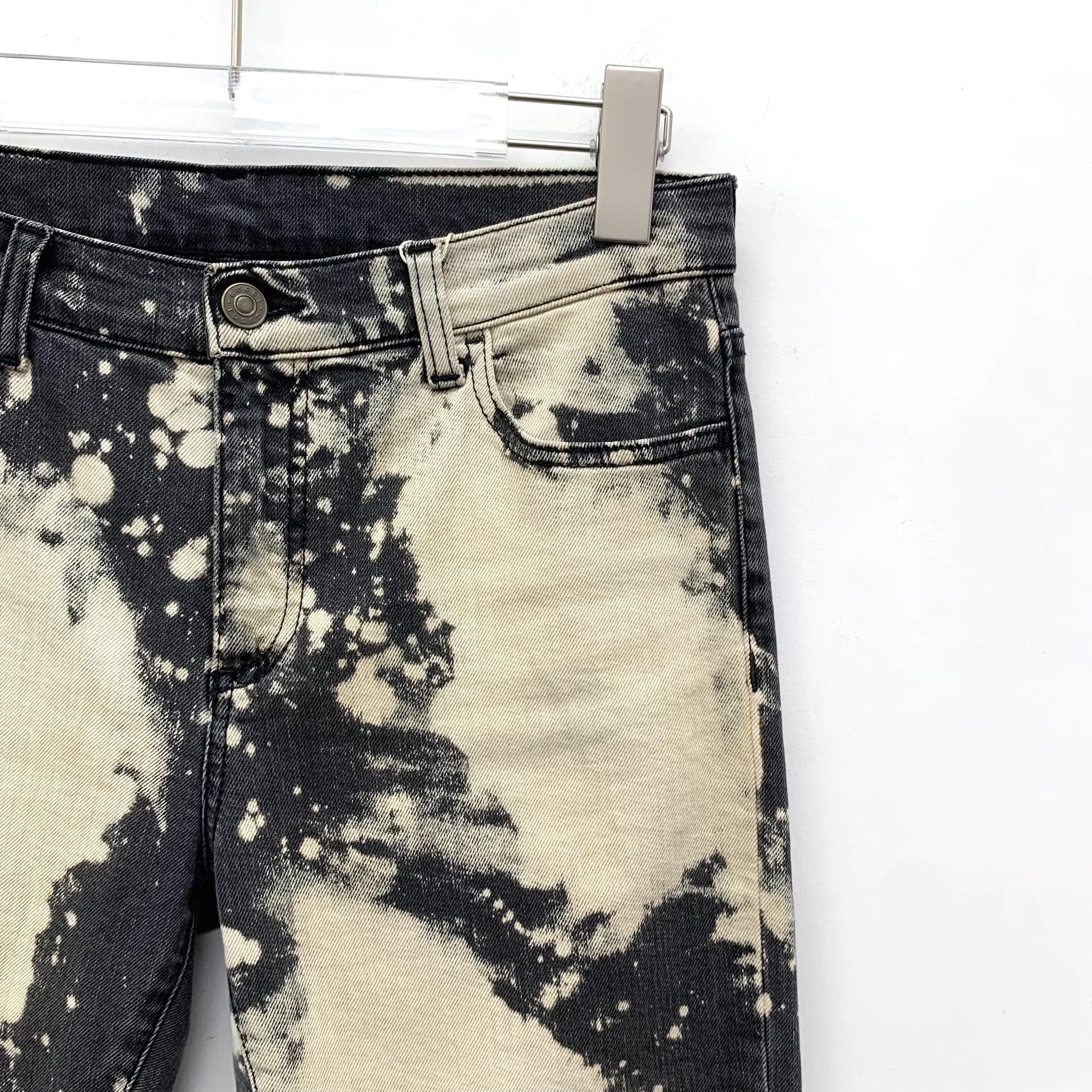 Gucci Gucci Floral Embroidery Bleached Denim Jeans 26 Size 26" / US 2 / IT 38 - 4 Thumbnail