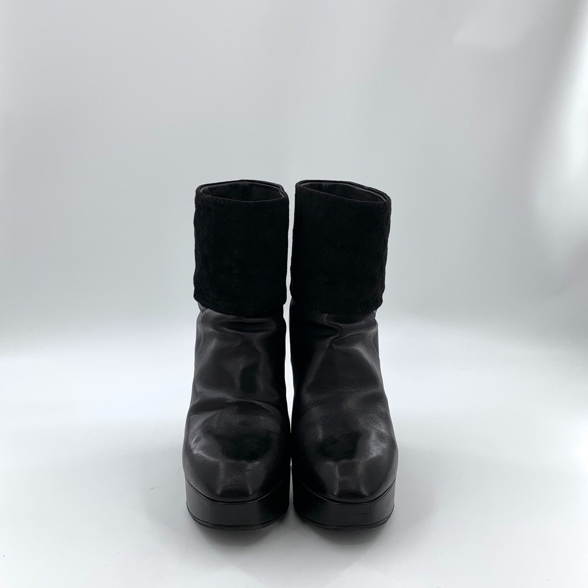 Louis Vuitton Louis Vuitton Monogram Platform Boots 38 Size US 8 / IT 38 - 4 Thumbnail