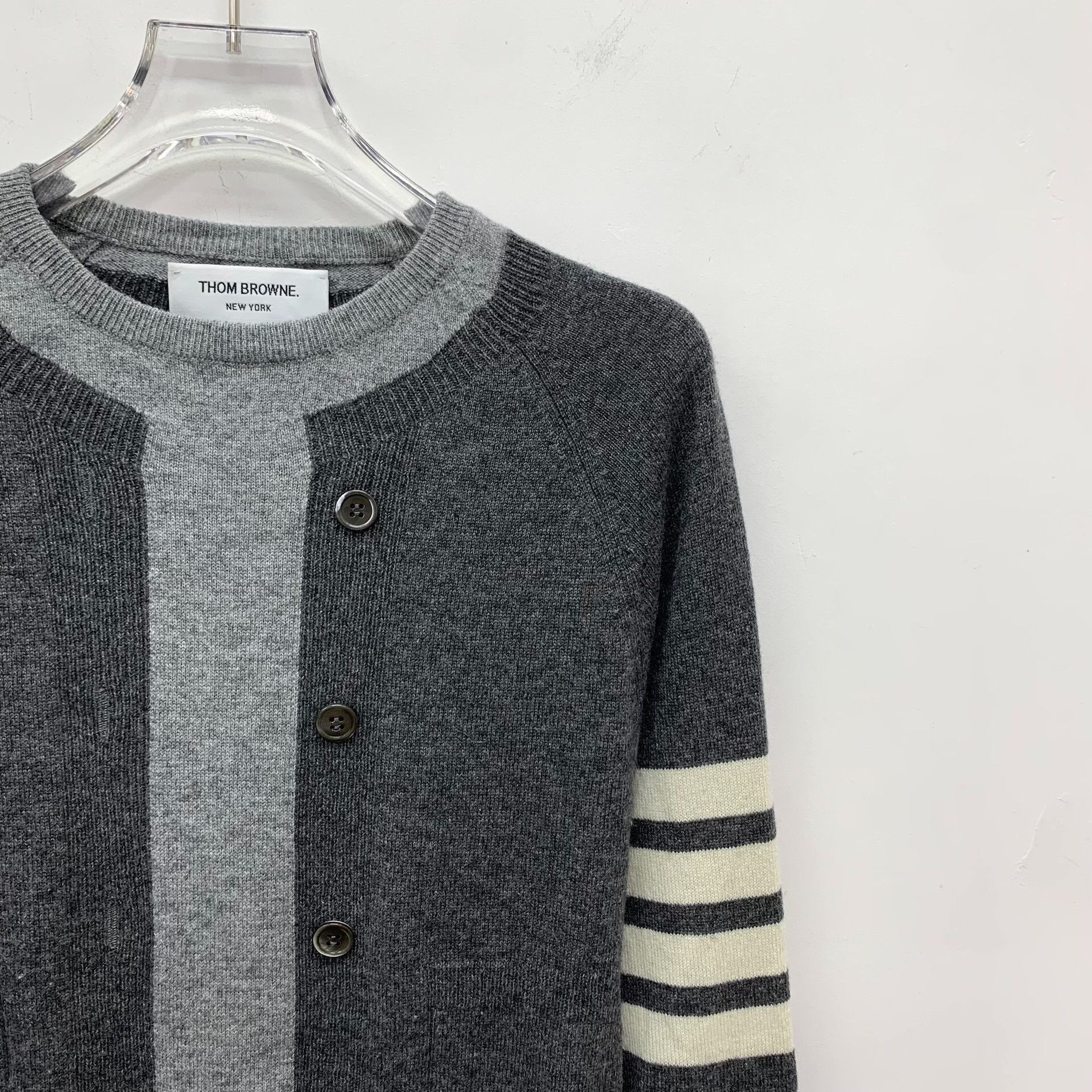 Thom Browne Thom Browne 4-Bar Cashmere Crewneck Sweater 42 Size US XS / EU 42 / 0 - 4 Thumbnail