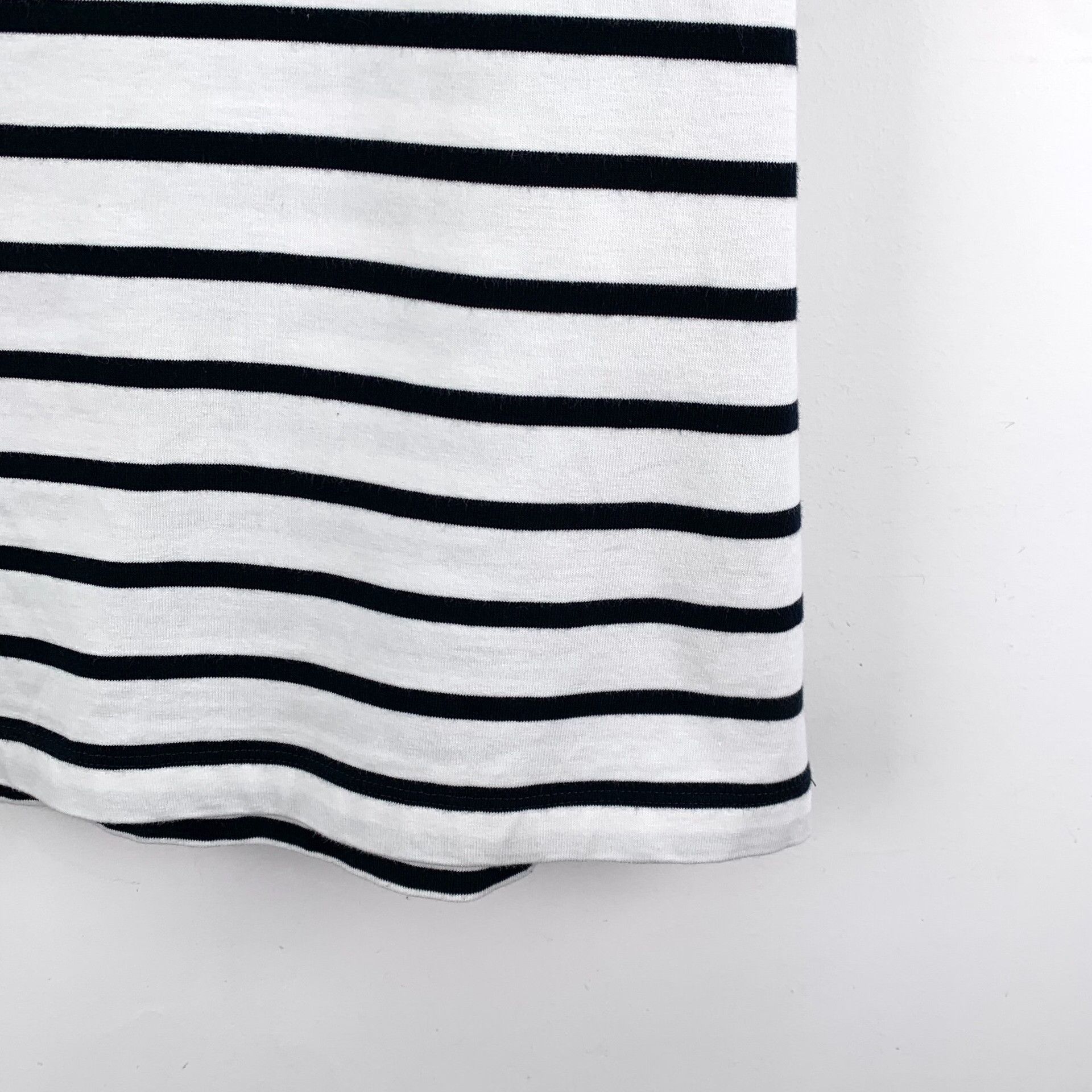 Louis Vuitton Louis Vuitton Striped Anchor Graphic T-Shirt M Size M / US 6-8 / IT 42-44 - 6 Thumbnail