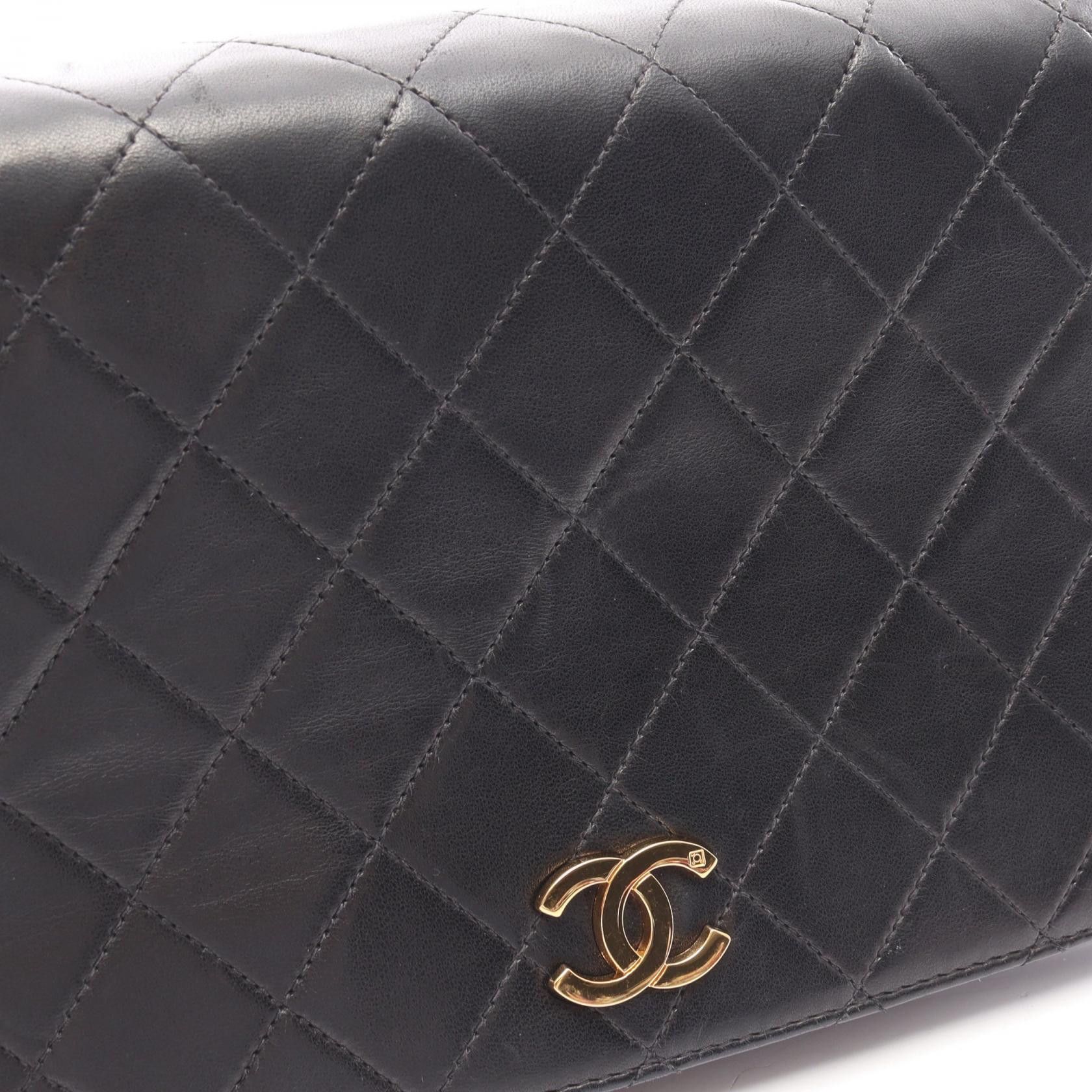 Chanel Chanel Chanel Matelasse Lambskin Shoulder Bag Leather Shoulder Bag DUTY FREE for USA Size ONE SIZE - 9 Thumbnail