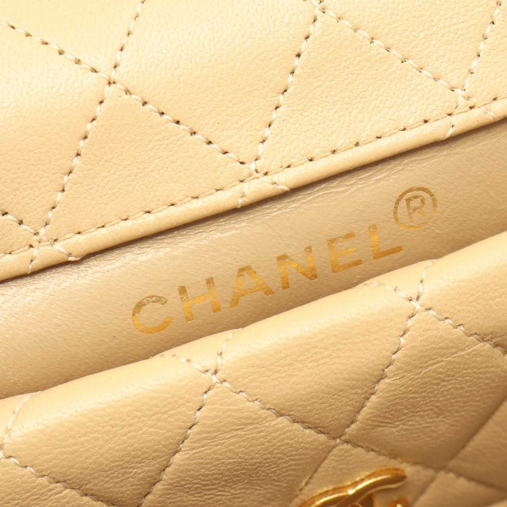 Chanel Chanel Chanel Matelasse Lambskin Shoulder Bag Leather Shoulder Bag DUTY FREE for USA Size ONE SIZE - 4 Thumbnail