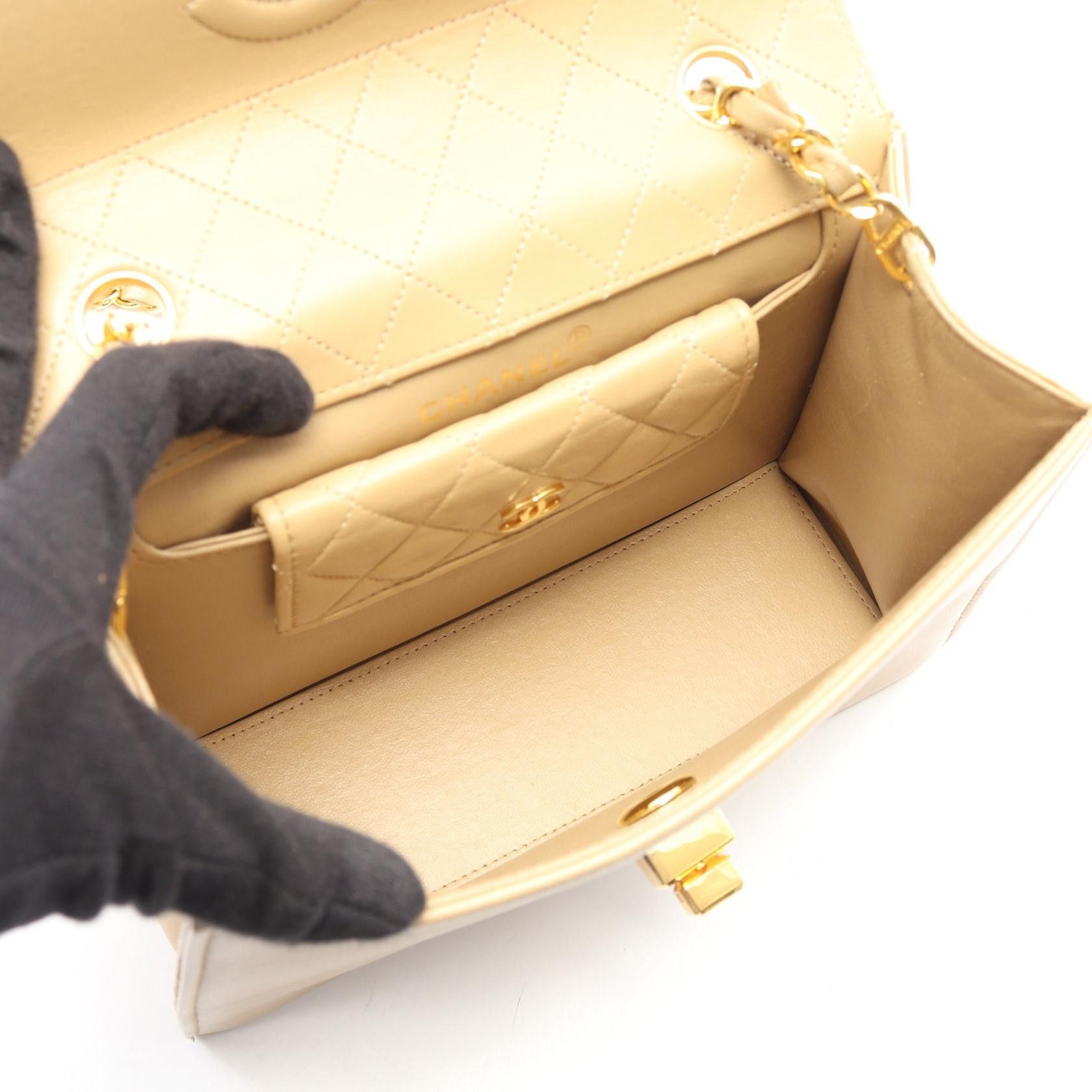 Chanel Chanel Chanel Matelasse Lambskin Shoulder Bag Leather Shoulder Bag DUTY FREE for USA Size ONE SIZE - 3 Thumbnail
