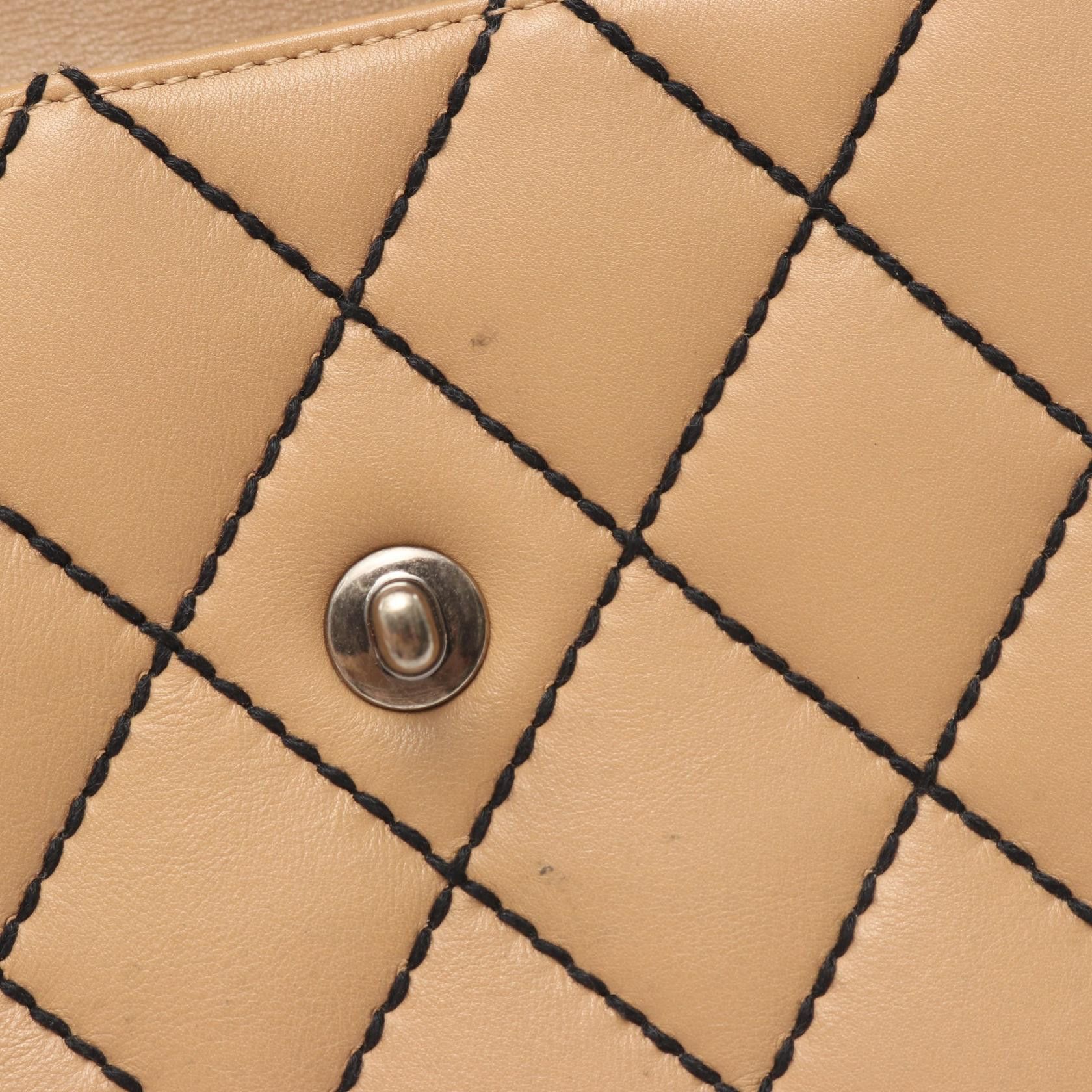 Chanel Chanel Chanel Wild Stitch Leather Shoulder Bag Leather Shoulder Bag DUTY FREE for USA Size ONE SIZE - 7 Thumbnail