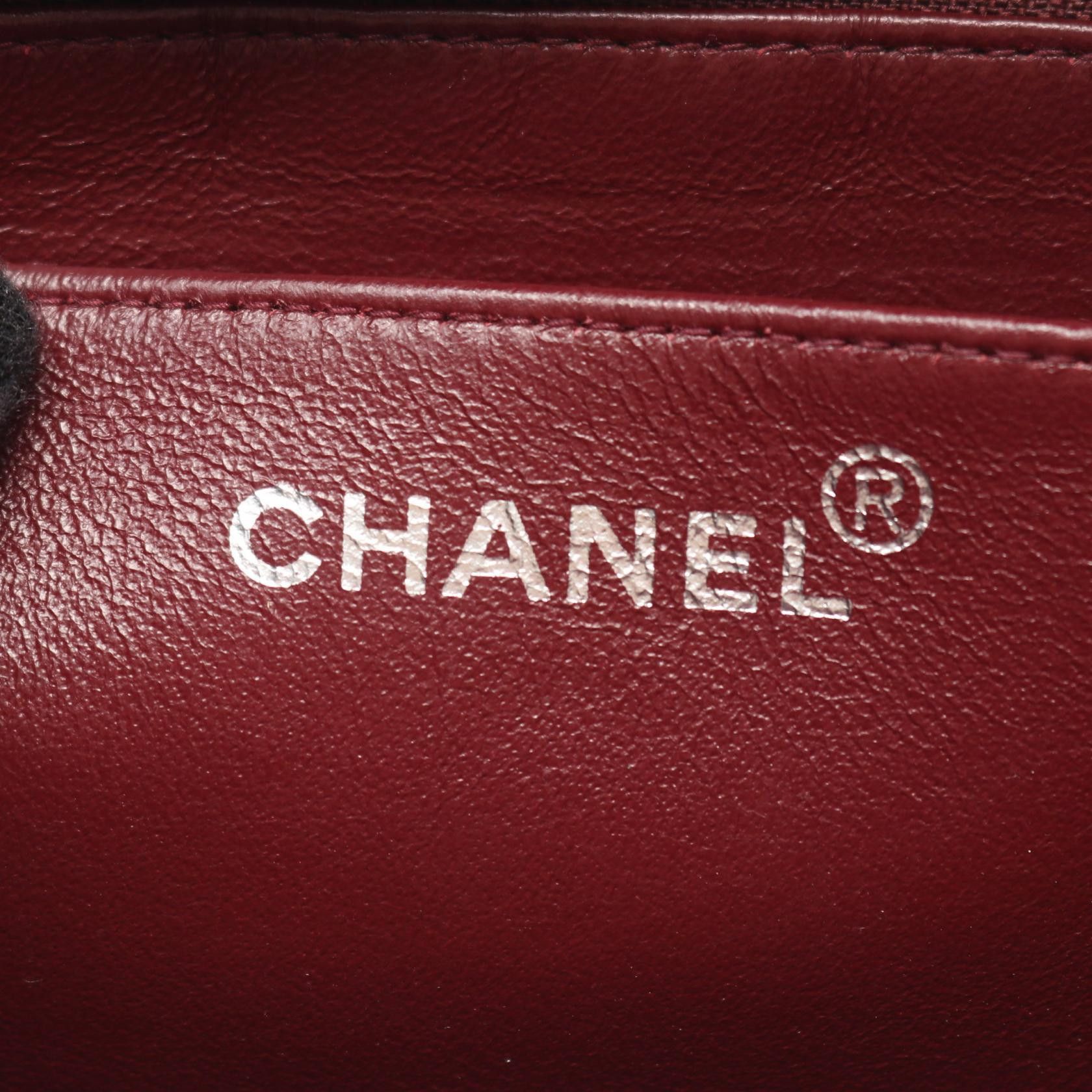 Chanel Chanel Chanel Matelasse Lambskin Shoulder Bag Leather Shoulder Bag DUTY FREE for USA Size ONE SIZE - 4 Thumbnail