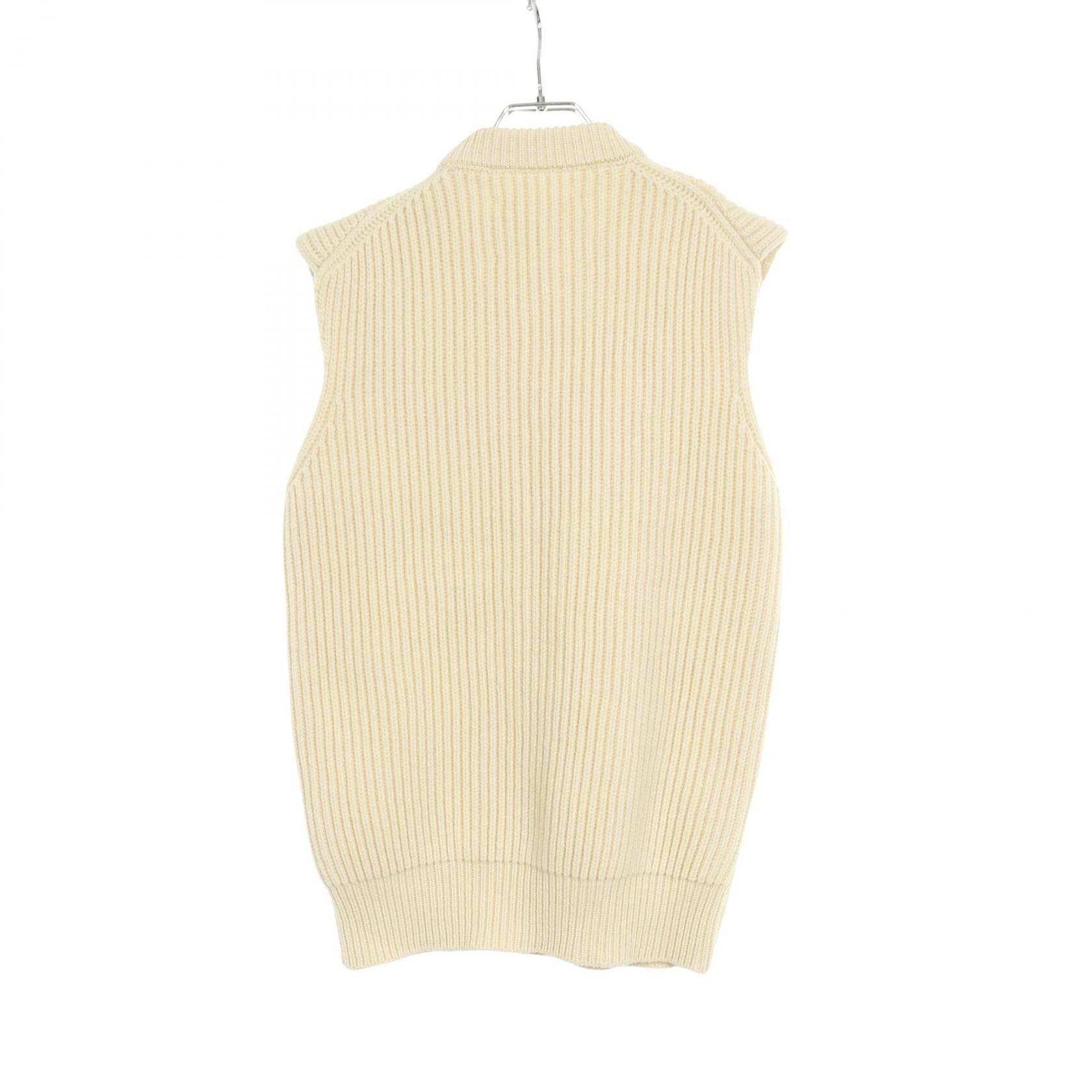Jil Sander Jil Sander Jil Sander Wool Vest Textile Tops J22FB0112J14511 DUTY FREE for USA Size ONE SIZE - 2 Thumbnail