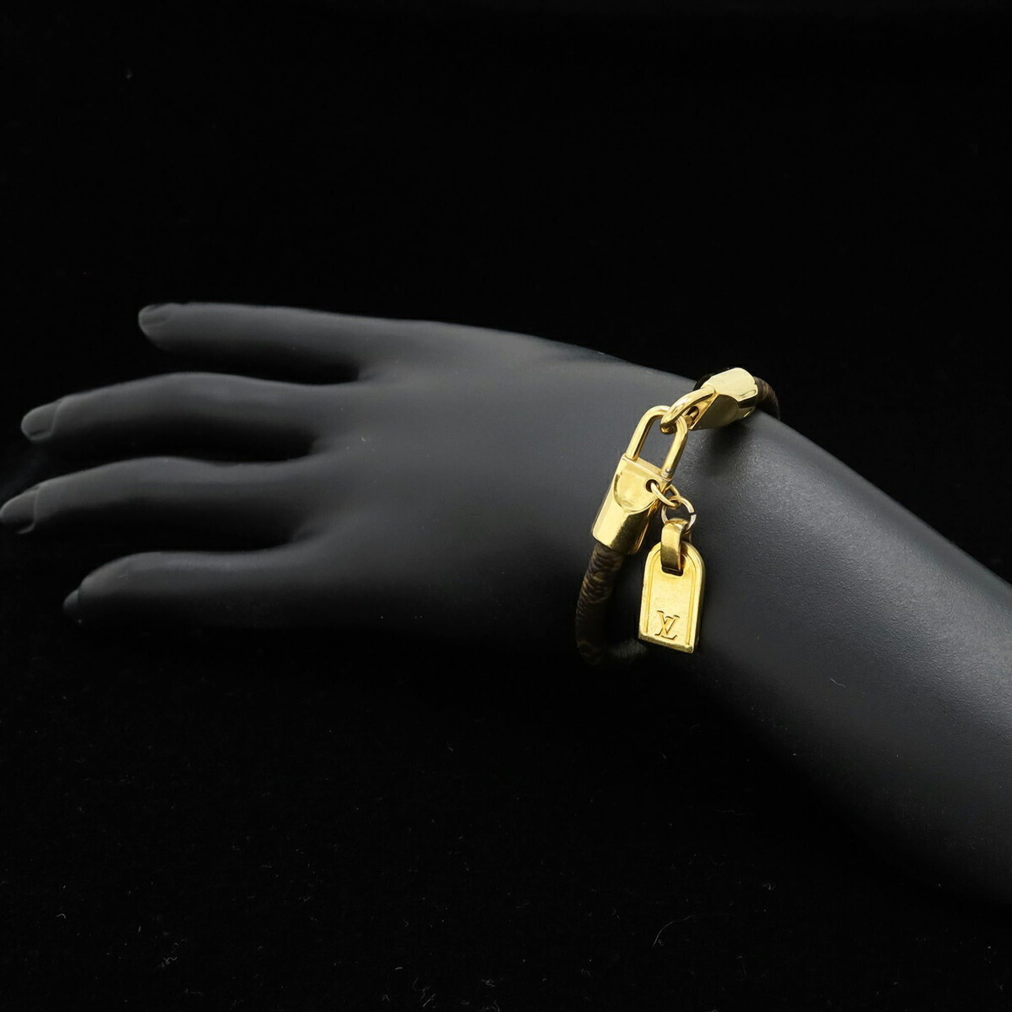 Louis Vuitton Louis Vuitton Monogram Bracelet Lock It Charm M6605F Size ONE SIZE - 6 Thumbnail
