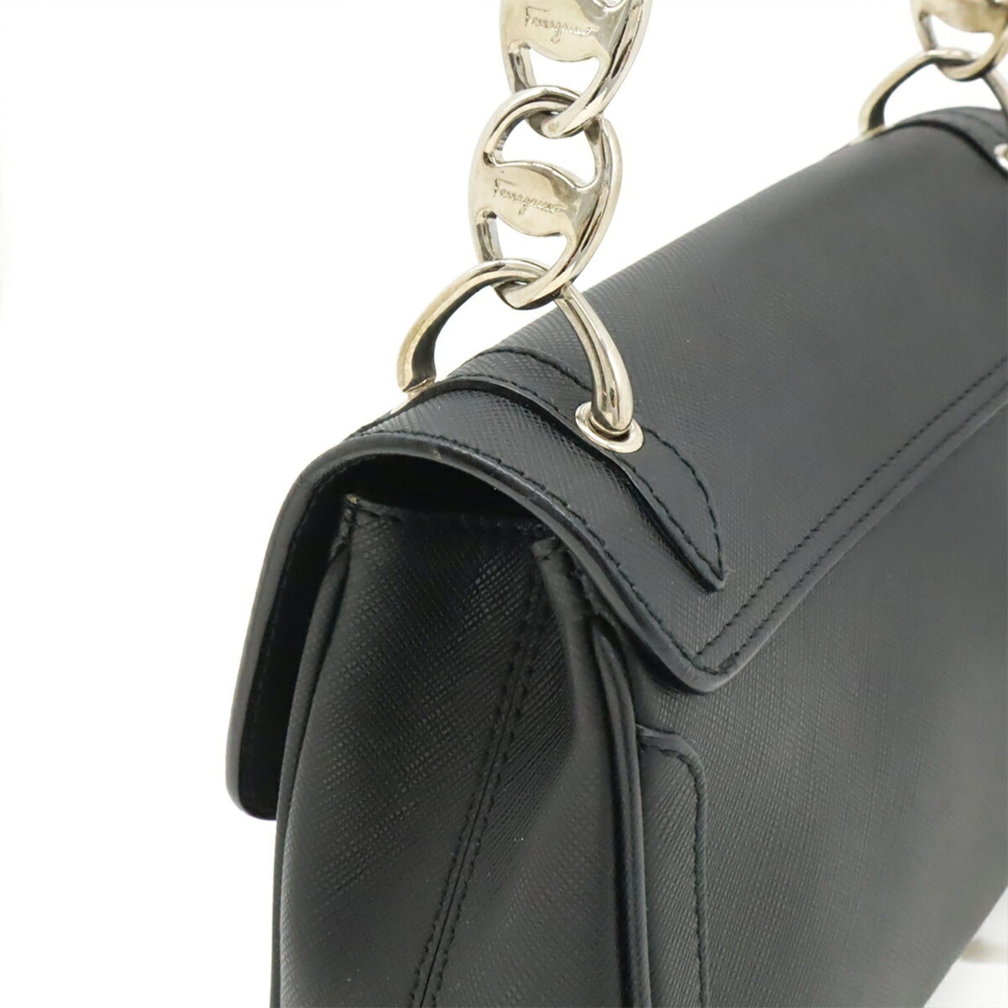 Salvatore Ferragamo Salvatore Ferragamo Gancini Vara Chain Shoulder Handbag, Leather, Black, BW-8462 Size ONE SIZE - 5 Thumbnail