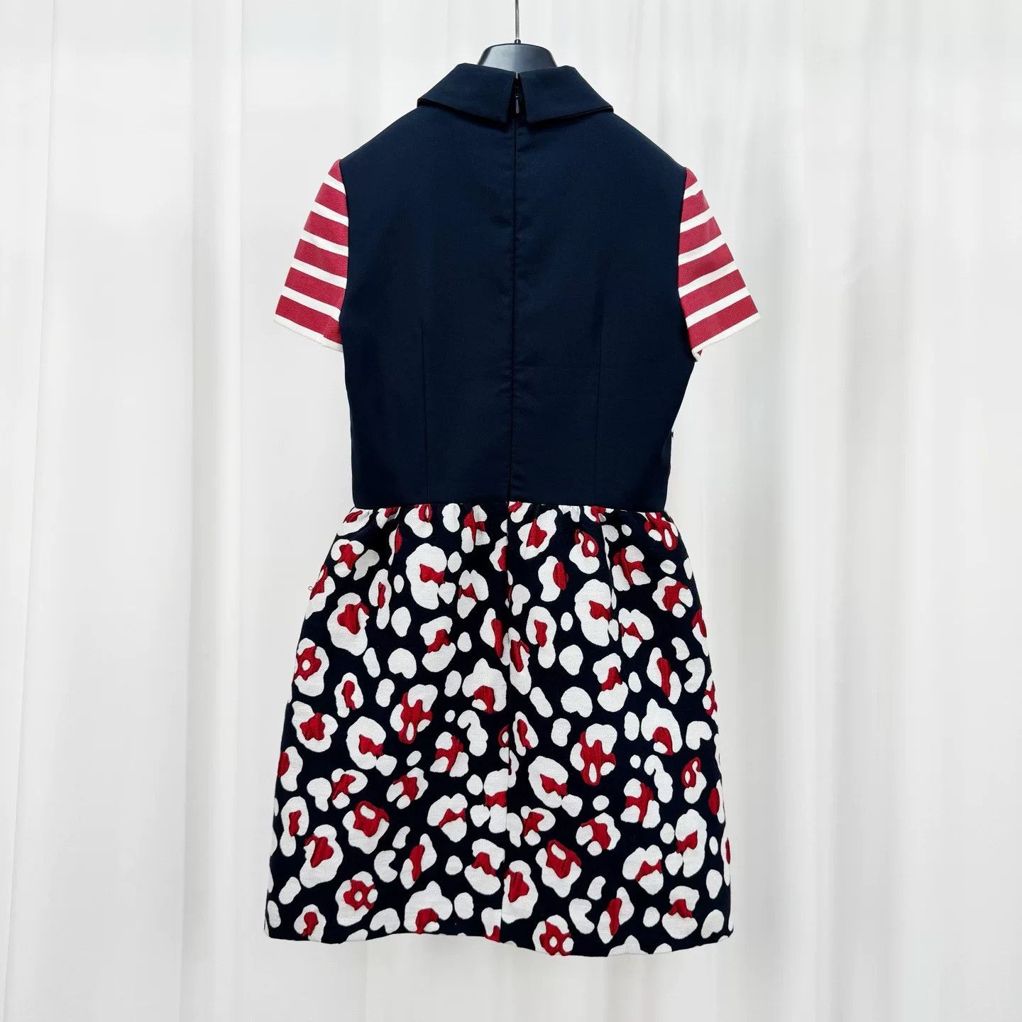 Valentino Valentino Embroidered Floral Heavy Dress Size S / US 4 / IT 40 - 2 Thumbnail