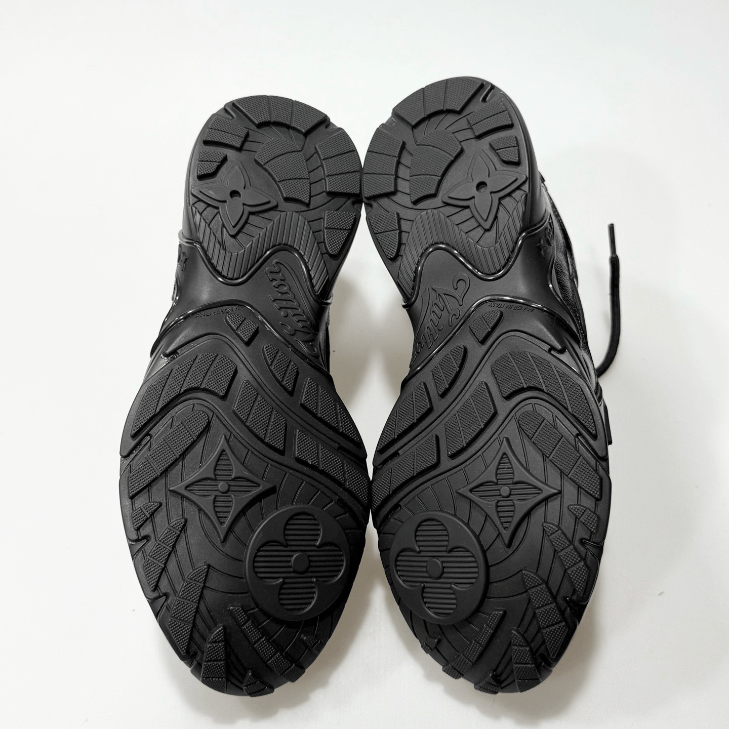 Louis Vuitton LV Olympia 25SS Low-Top Casual Shoes Size US 5.5 / IT 35.5 - 6 Thumbnail