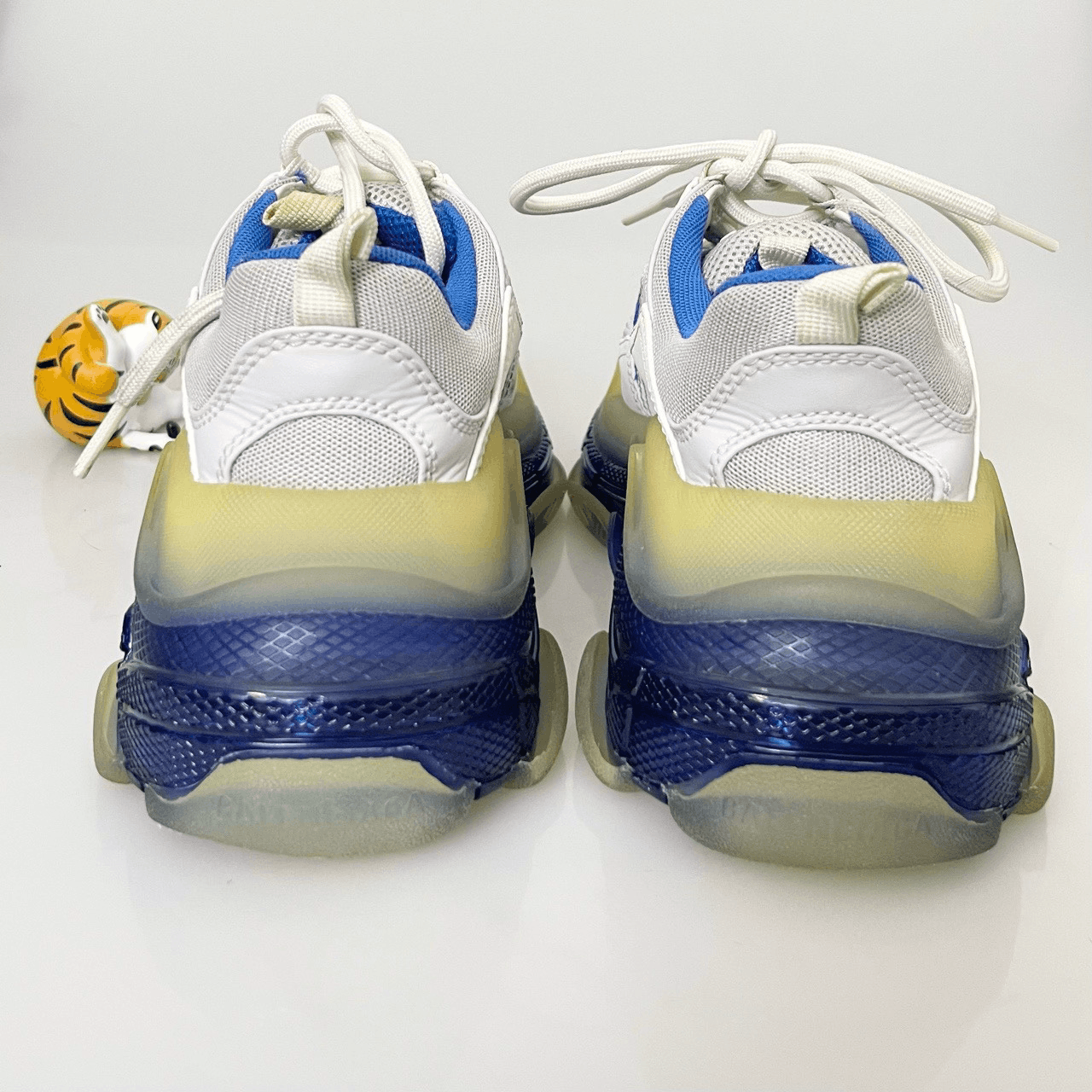 Balenciaga Balenciaga Triple S White Blue Size US 5 / IT 35 - 9 Thumbnail