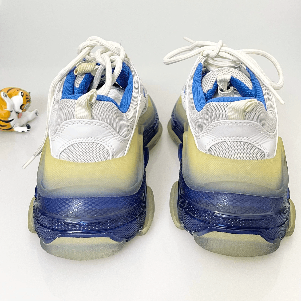 Balenciaga Balenciaga Triple S White Blue Size US 5 / IT 35 - 5 Thumbnail