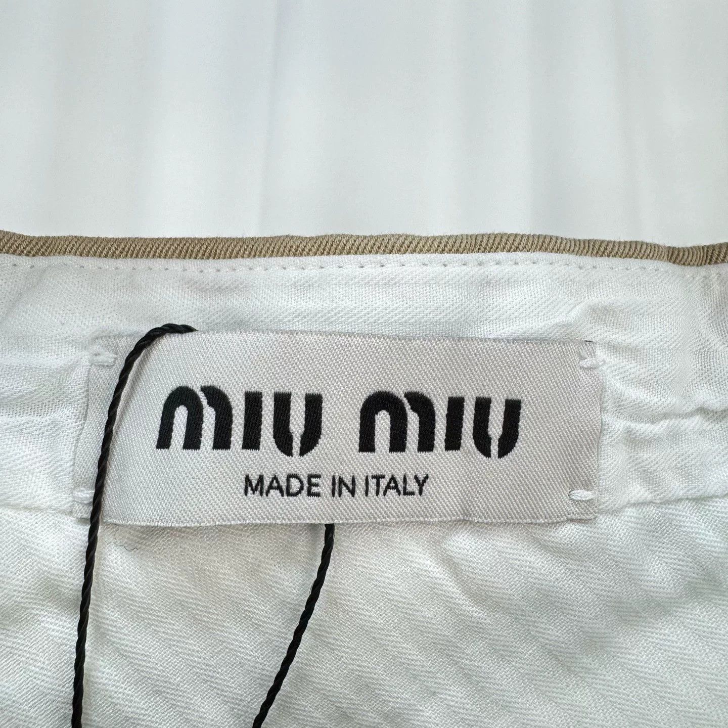 Miu Miu Miu Miu New Khaki Embroidered Patch Shorts Size 38" / US 16 / IT 52 - 6 Thumbnail