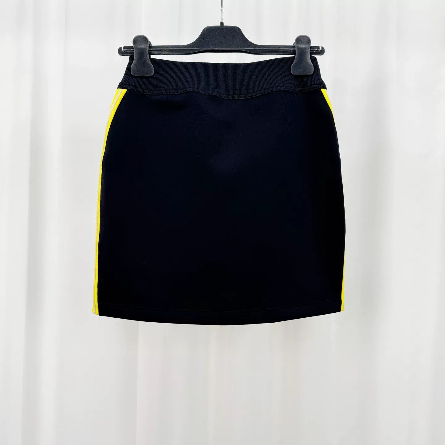 Louis Vuitton Louis Vuitton 23FW Monogram Zip Skirt Size 34" / US 12 / IT 48 - 2 Thumbnail
