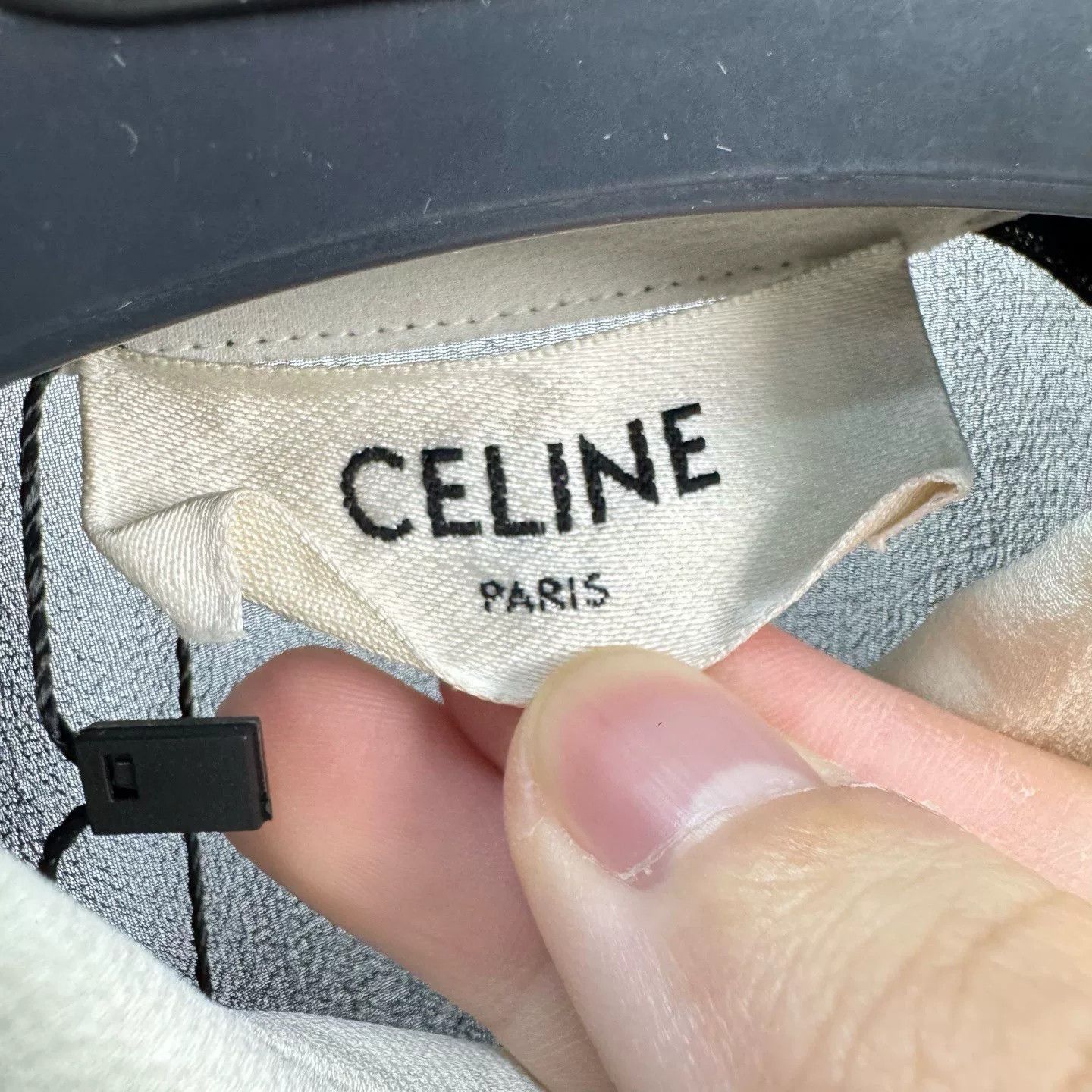 Celine Celine Bow Gold Button Silk Top Size XXS / US 00 / IT 34 - 5 Thumbnail
