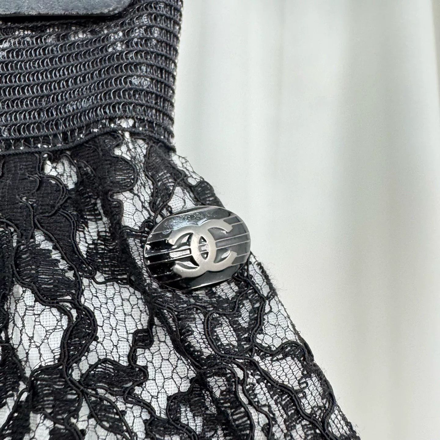 Chanel Chanel Black Lace Logo Shorts Size 34" / US 12 / IT 48 - 5 Thumbnail