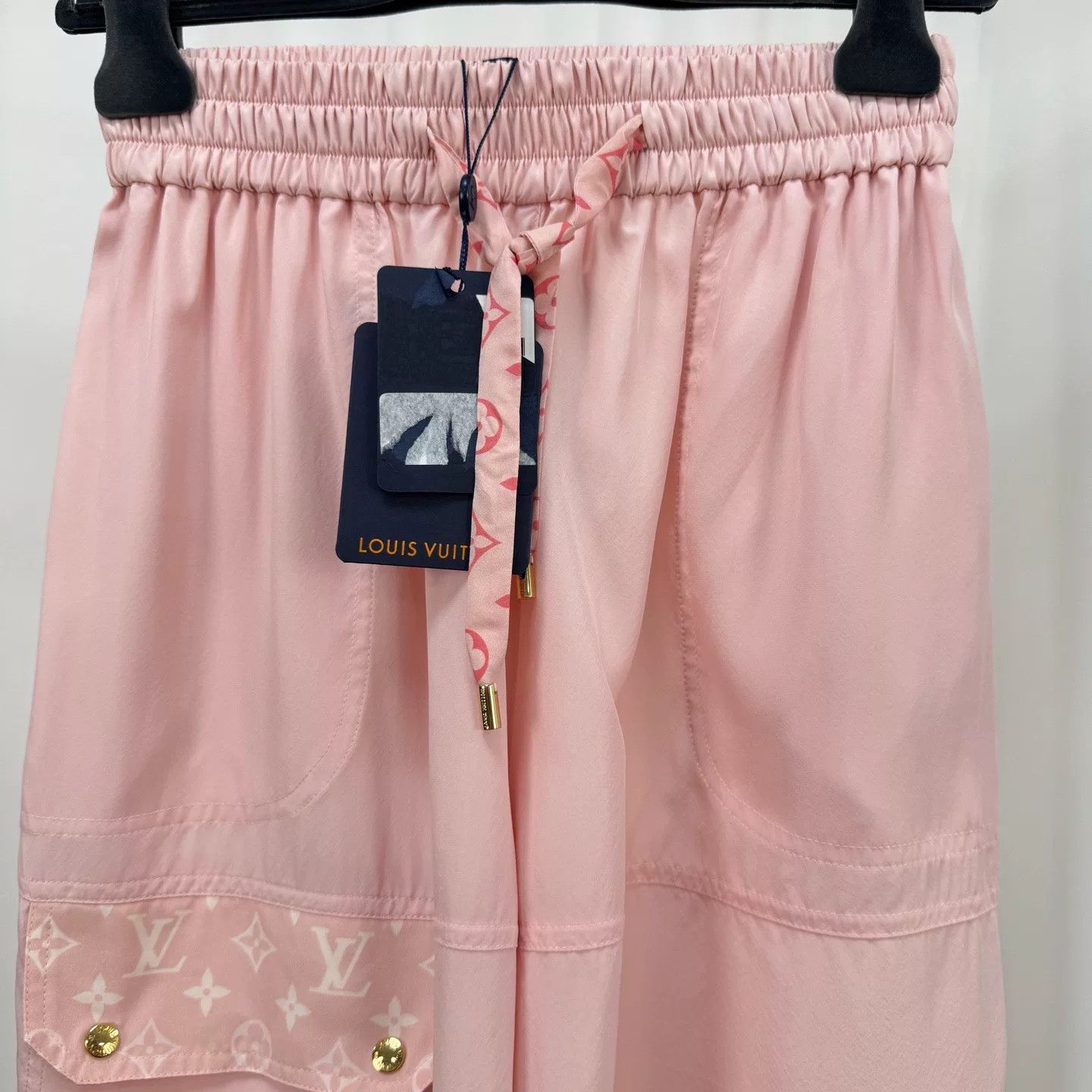 Louis Vuitton Louis Vuitton Monogram Gold Buckle Silk Shorts Size 32" / US 10 / IT 46 - 3 Thumbnail
