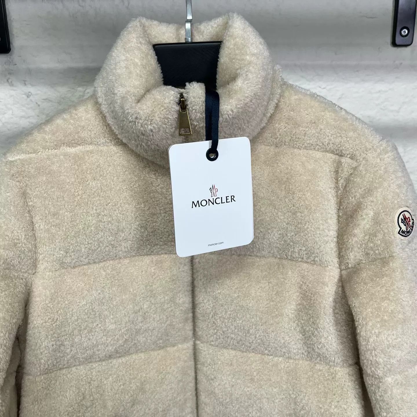 Moncler Moncler 26 New Cedre Down Jacket Size XS / US 0-2 / IT 36-38 - 3 Thumbnail