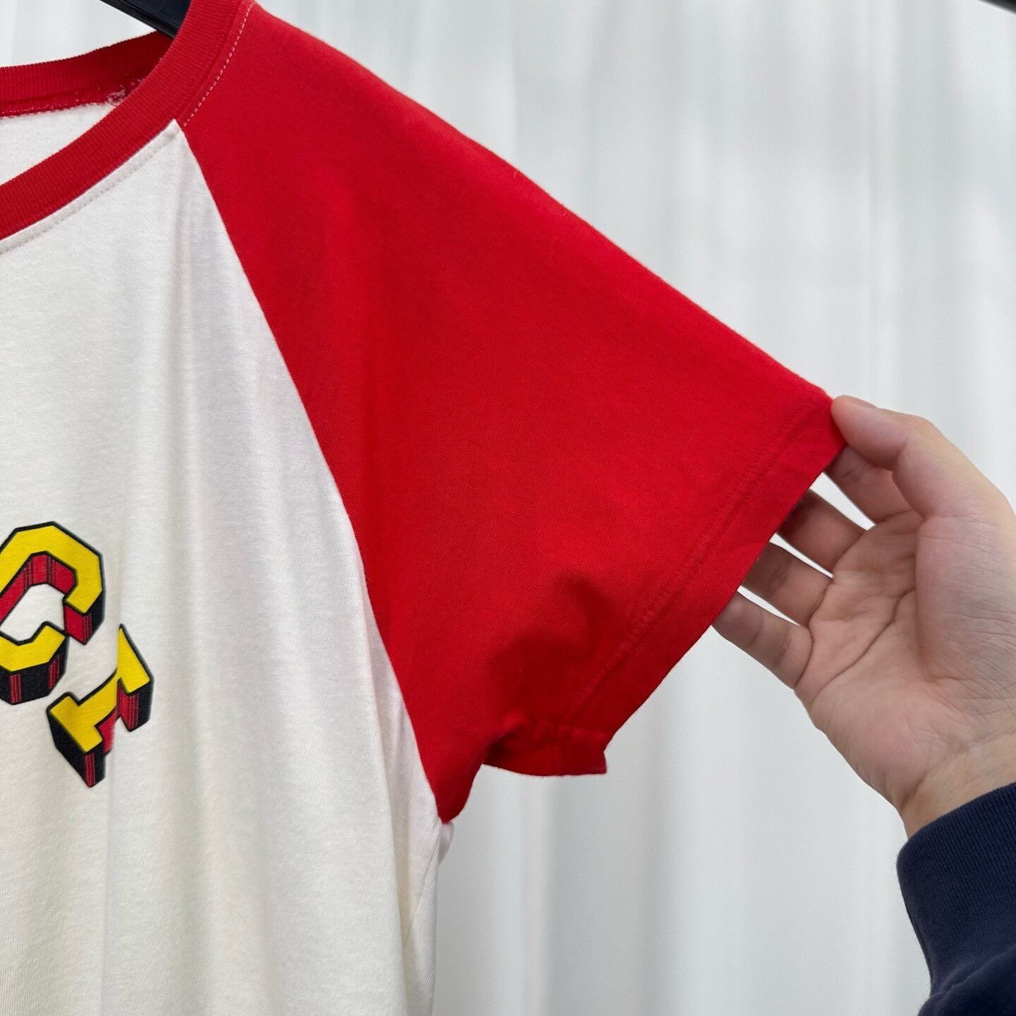 Gucci Gucci New Embroidered Strawberry Letter Print T-shirt Size XL / US 12-14 / IT 48-50 - 4 Thumbnail