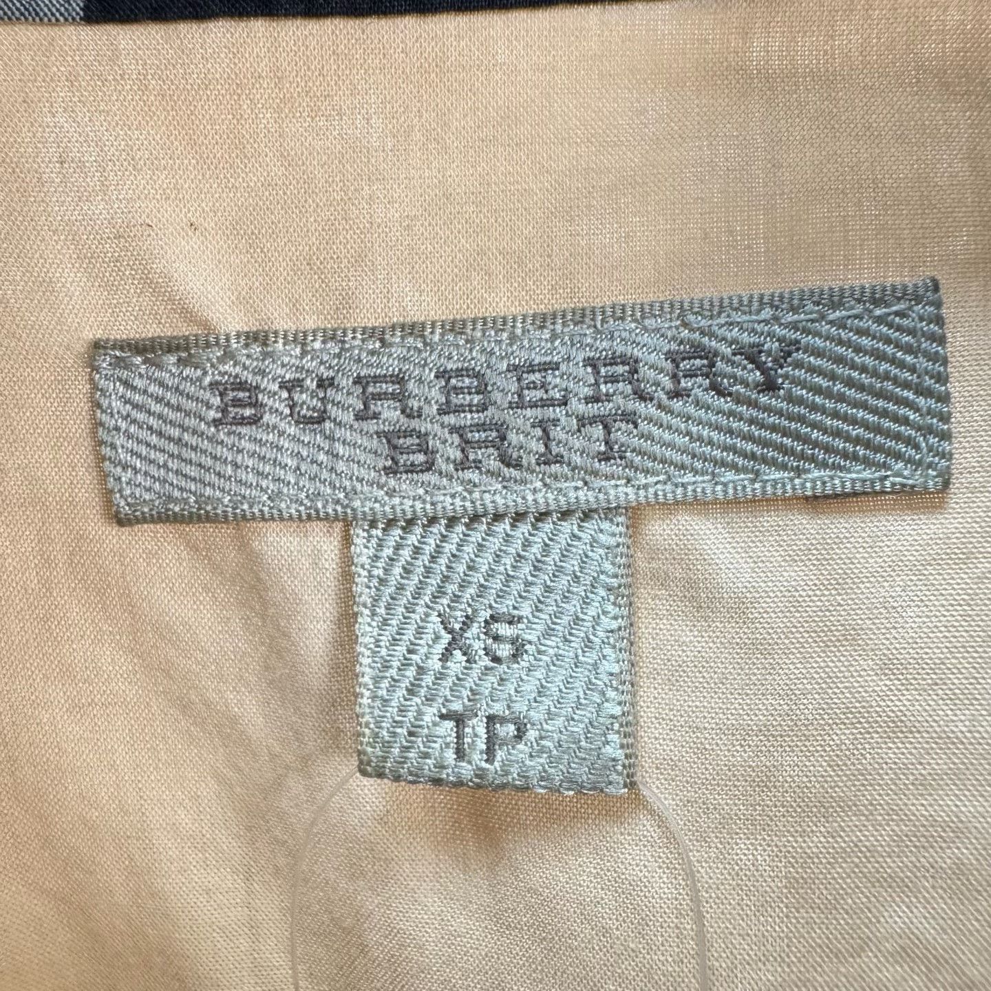 Burberry Burberry Classic Check Shirt Size XS / US 0-2 / IT 36-38 - 5 Thumbnail