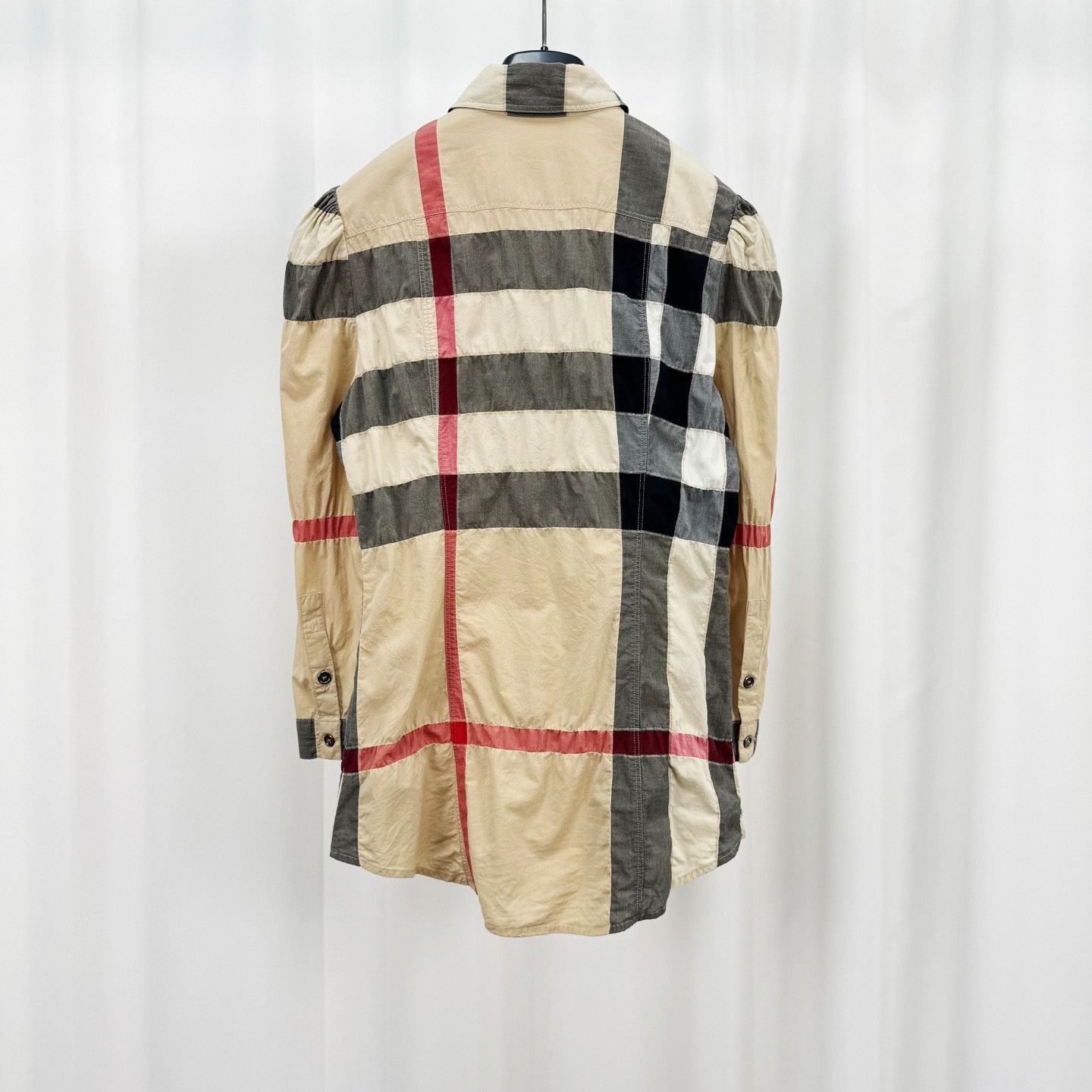 Burberry Burberry Classic Check Puff Sleeve Shirt Size XS / US 0-2 / IT 36-38 - 2 Thumbnail