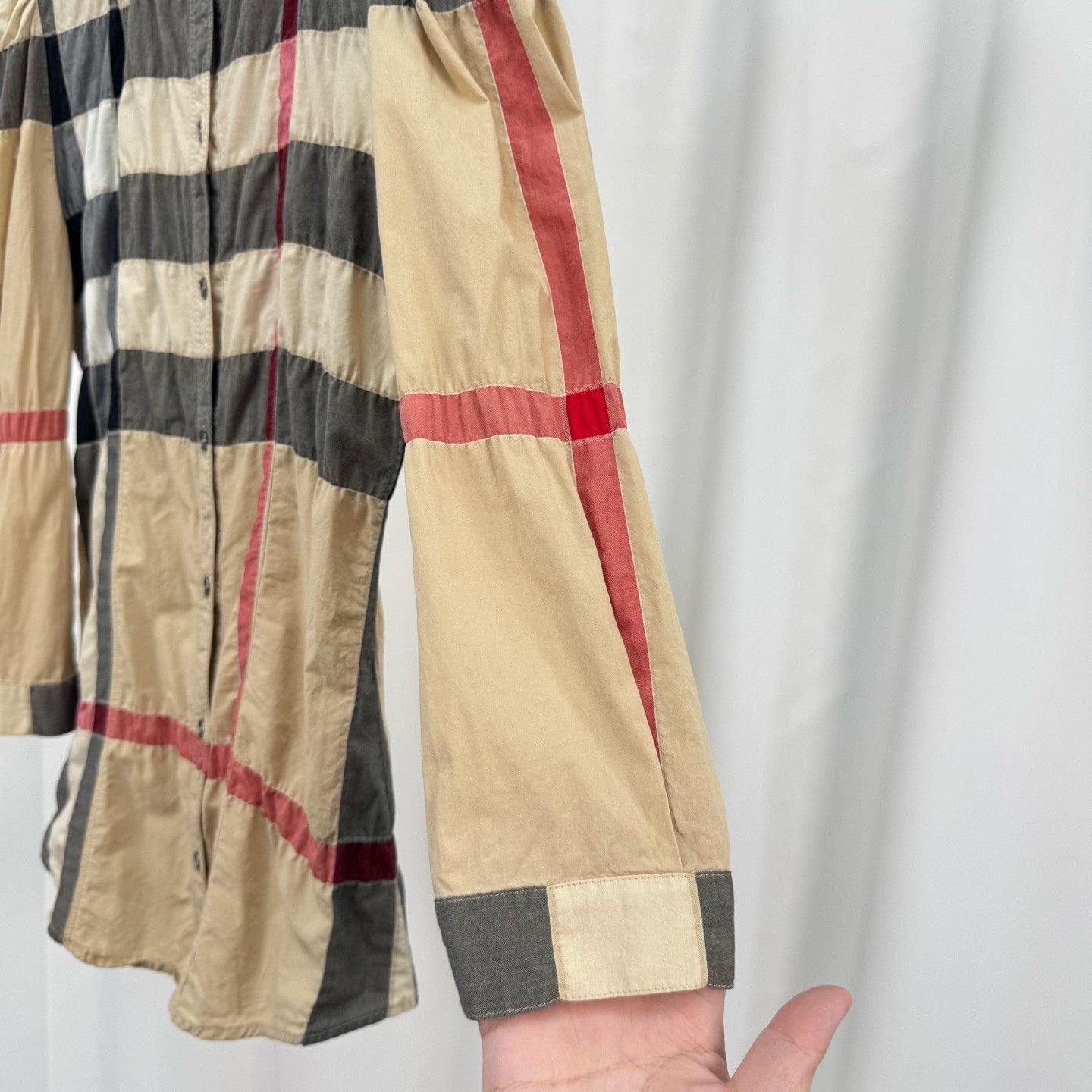 Burberry Burberry Classic Check Puff Sleeve Shirt Size XS / US 0-2 / IT 36-38 - 4 Thumbnail