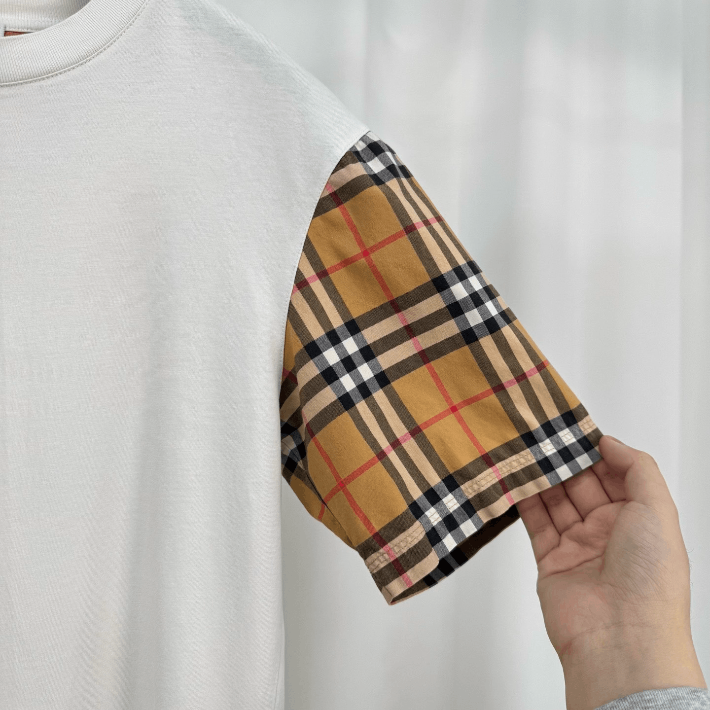 Burberry Burberry Arm Check Short Sleeve Size XXS / US 00 / IT 34 - 4 Thumbnail