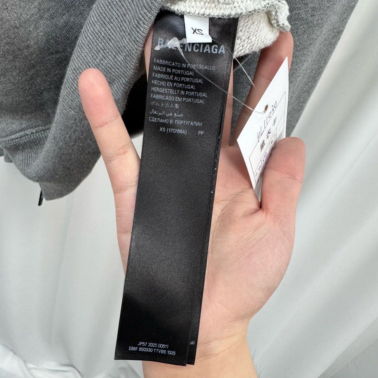 Balenciaga Balenciaga 25 Show Patch Letter Fur Collar Coat Size XS / US 0-2 / IT 36-38 - 7 Thumbnail