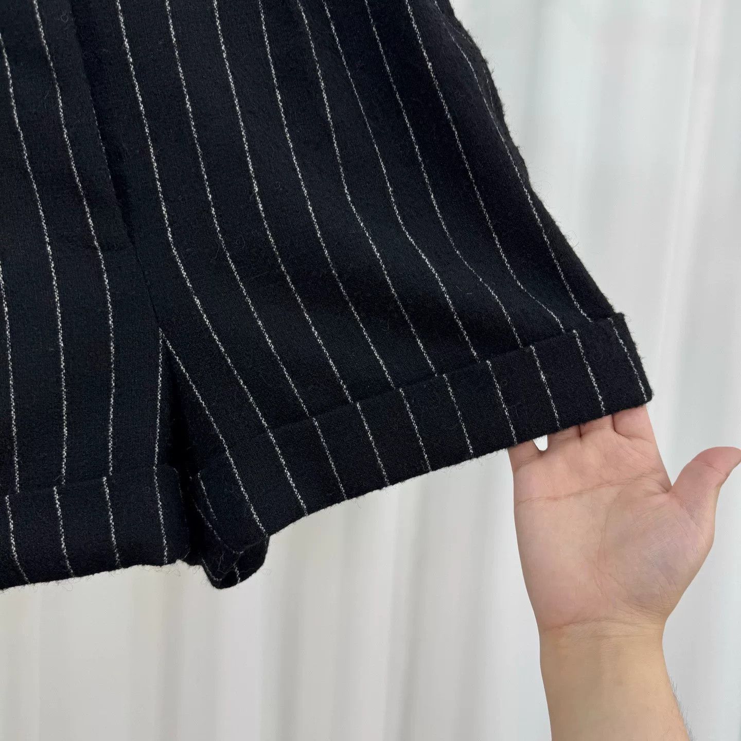 Moschino Moschino Striped Wool Shorts Size 38" / US 16 / IT 52 - 4 Thumbnail