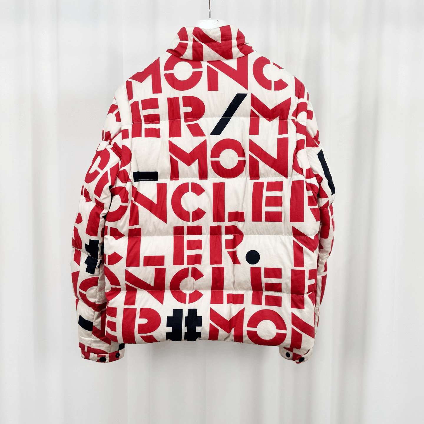 Moncler Moncler Embroidered Logo Print Down Jacket Size M / US 6-8 / IT 42-44 - 2 Thumbnail
