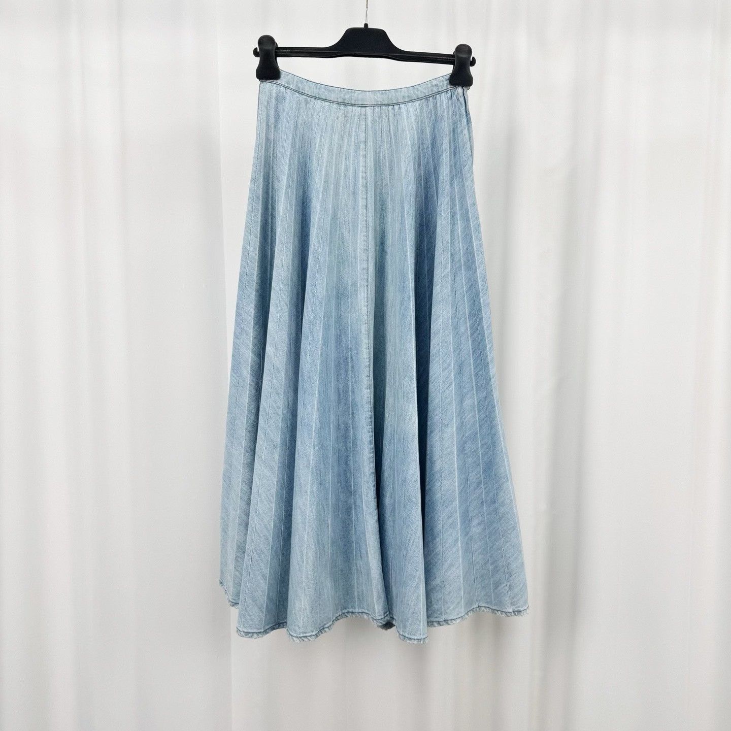 Miu Miu Miu Miu Embroidered Letter Denim Skirt Size 38" / US 16 / IT 52 - 2 Thumbnail