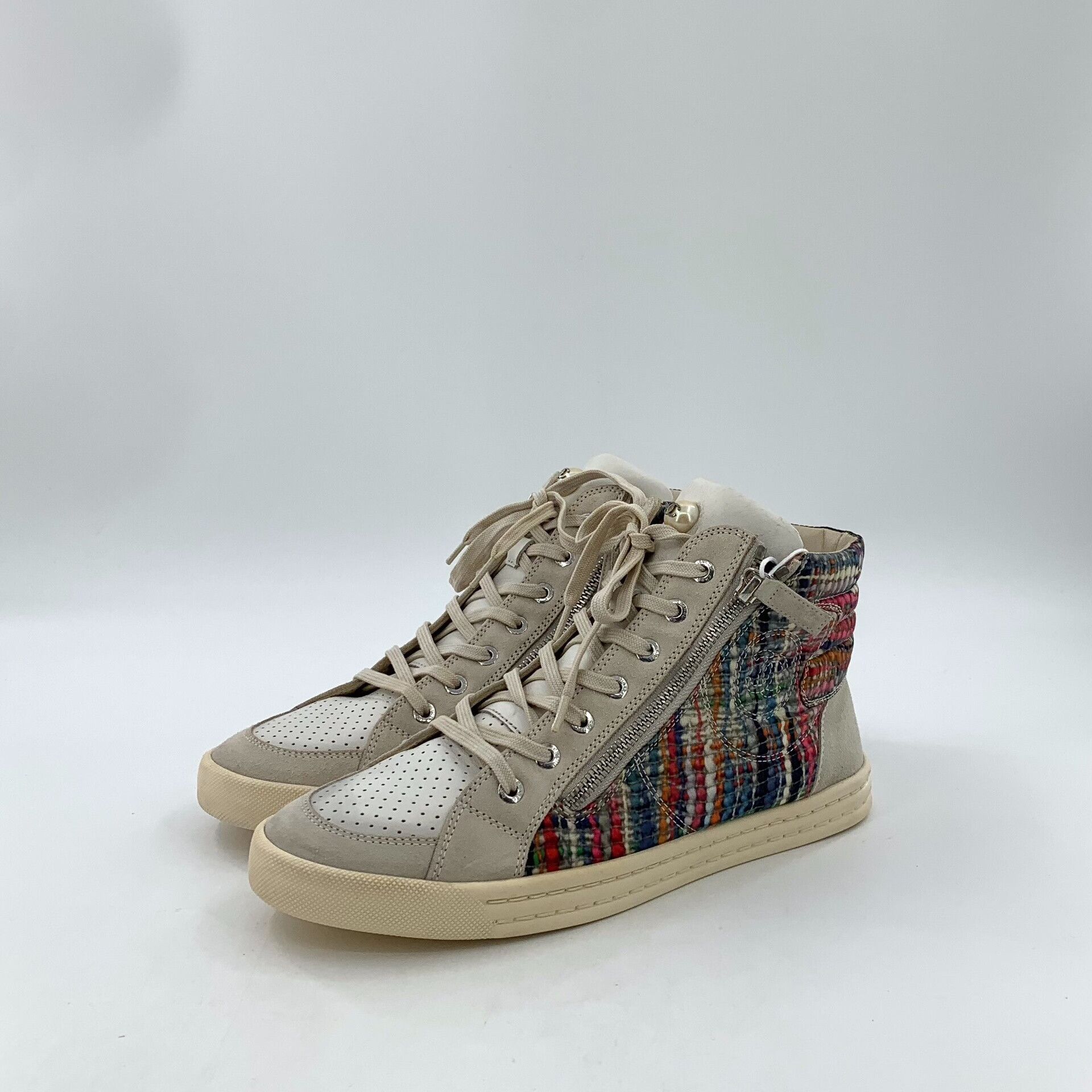 Chanel Chanel Multicolor Tweed High Top Sneakers 39 Size US 9 / IT 39 - 2 Thumbnail