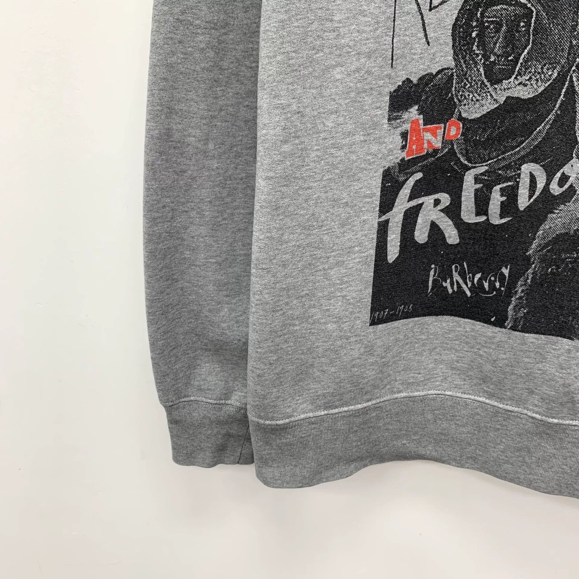 Burberry Burberry Portrait Graphic Print Sweatshirt S Size US S / EU 44-46 / 1 - 5 Thumbnail