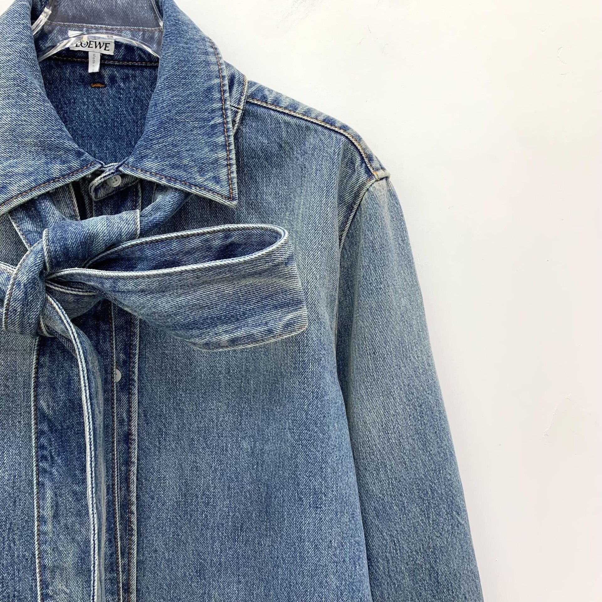 Loewe Loewe Bow Detail Denim Jacket 38 Size XS / US 0-2 / IT 36-38 - 4 Thumbnail