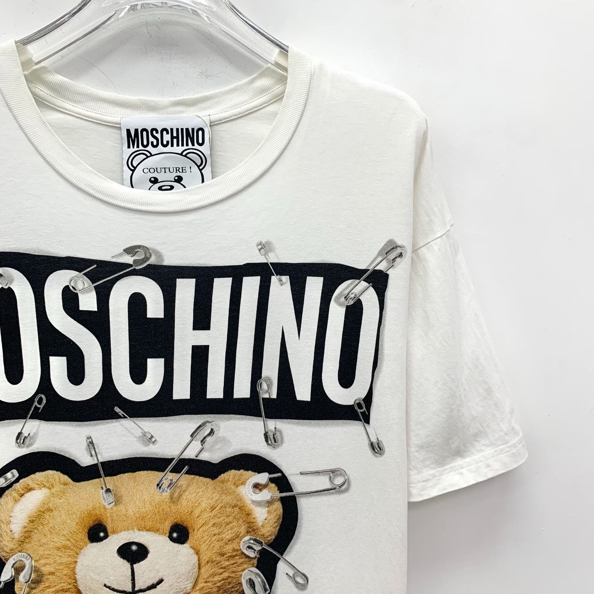 Moschino Moschino Teddy Bear Safety Pin T-Shirt XS Size XS / US 0-2 / IT 36-38 - 4 Thumbnail