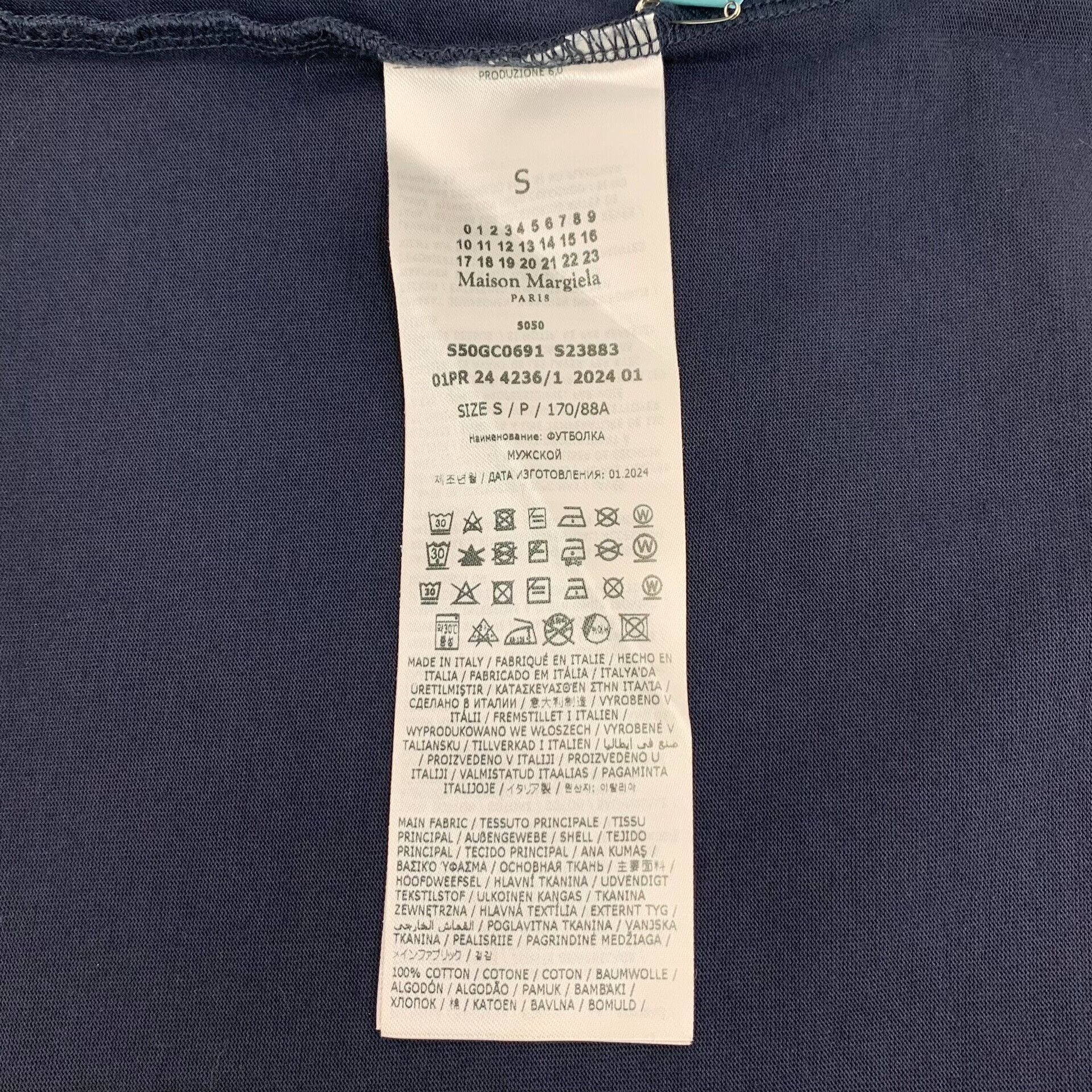 Maison Margiela Maison Margiela Embroidered Mock Neck T-Shirt S Size US S / EU 44-46 / 1 - 7 Thumbnail