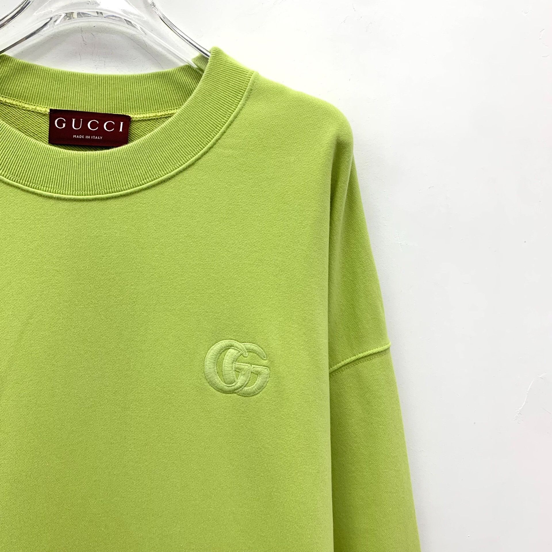 Gucci Gucci Tonal Embroidered Logo Sweatshirt Size L Size US L / EU 52-54 / 3 - 4 Thumbnail