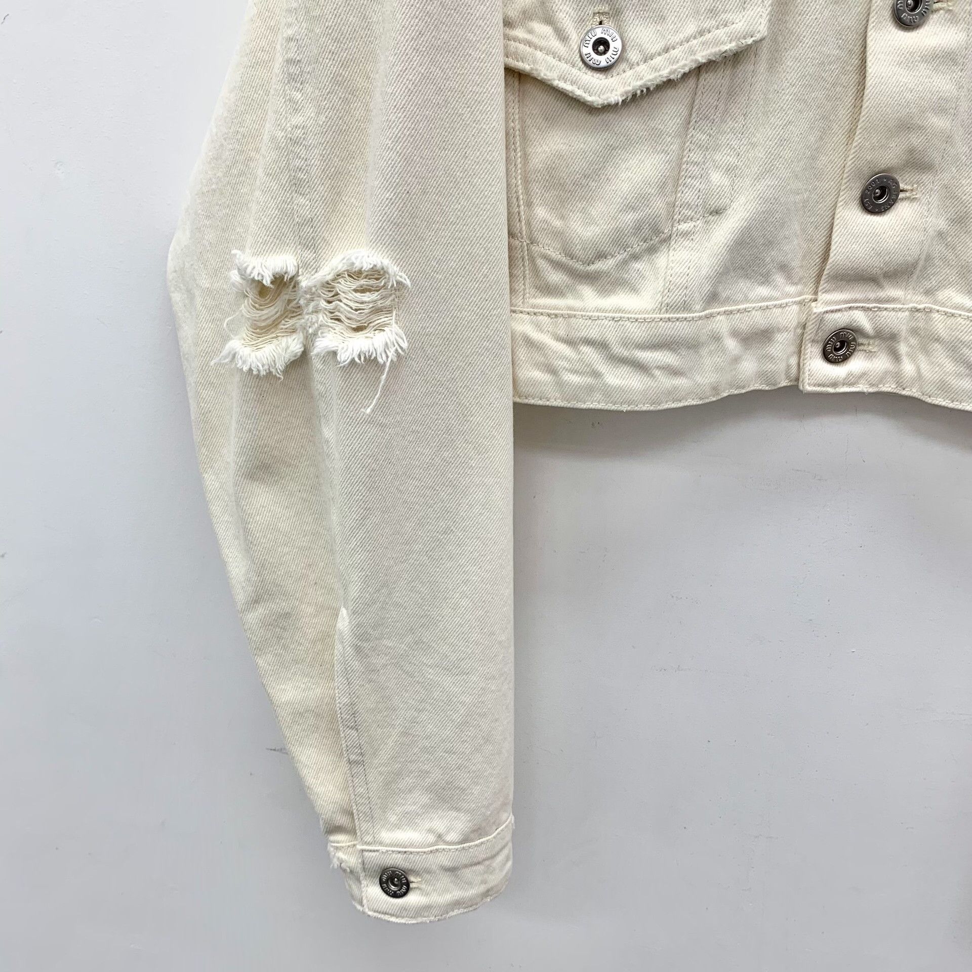 Miu Miu Miu Miu Distressed Cropped Denim Jacket IT 36 Size XS / US 0-2 / IT 36-38 - 5 Thumbnail