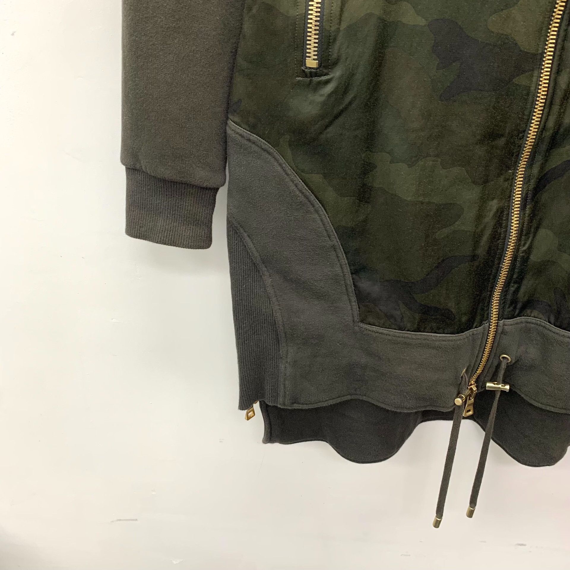 Balmain Balmain Camo Hooded Drawstring Jacket Size S Size US S / EU 44-46 / 1 - 5 Thumbnail