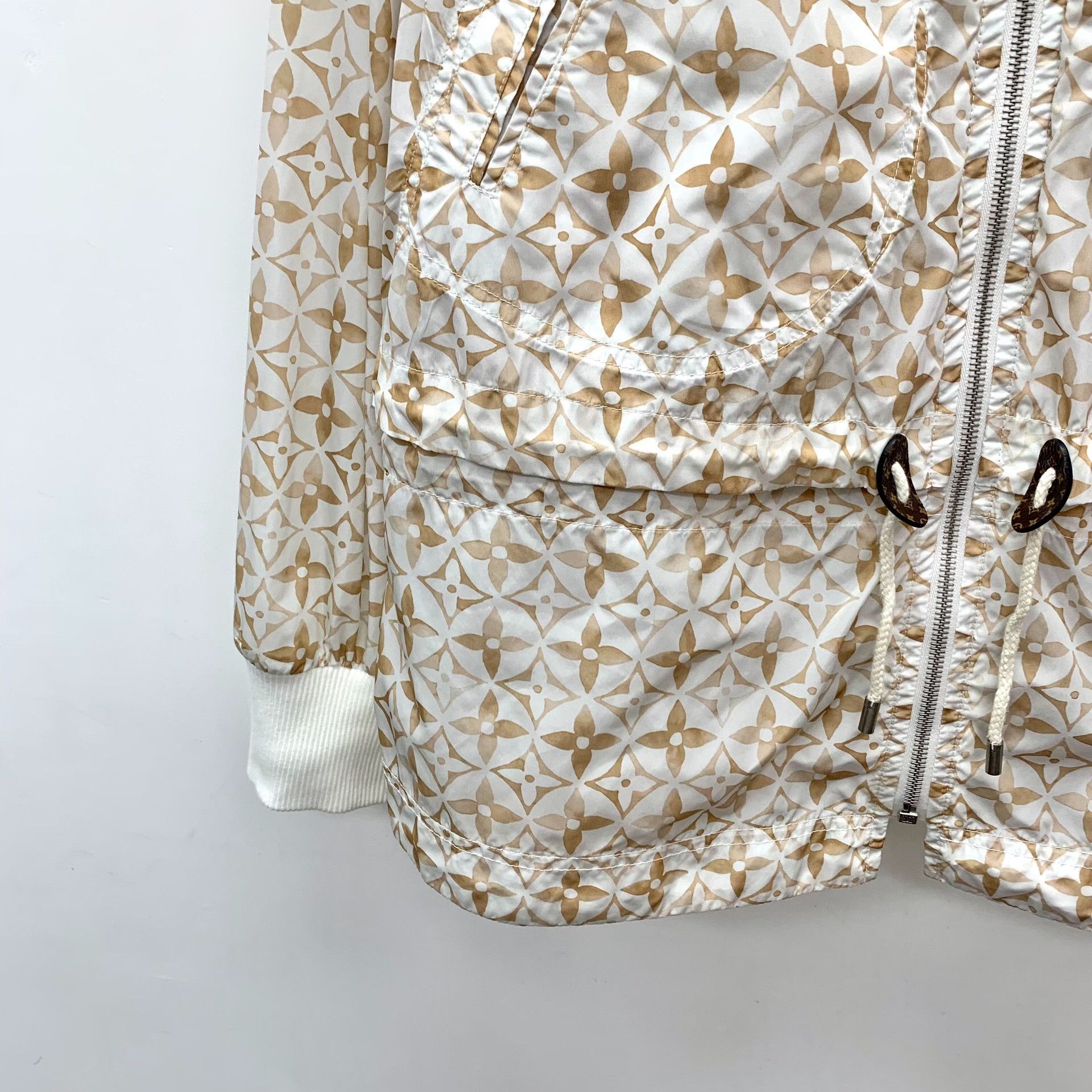 Louis Vuitton Louis Vuitton Monogram Hooded Parka Size 36 Size XS / US 0-2 / IT 36-38 - 5 Thumbnail