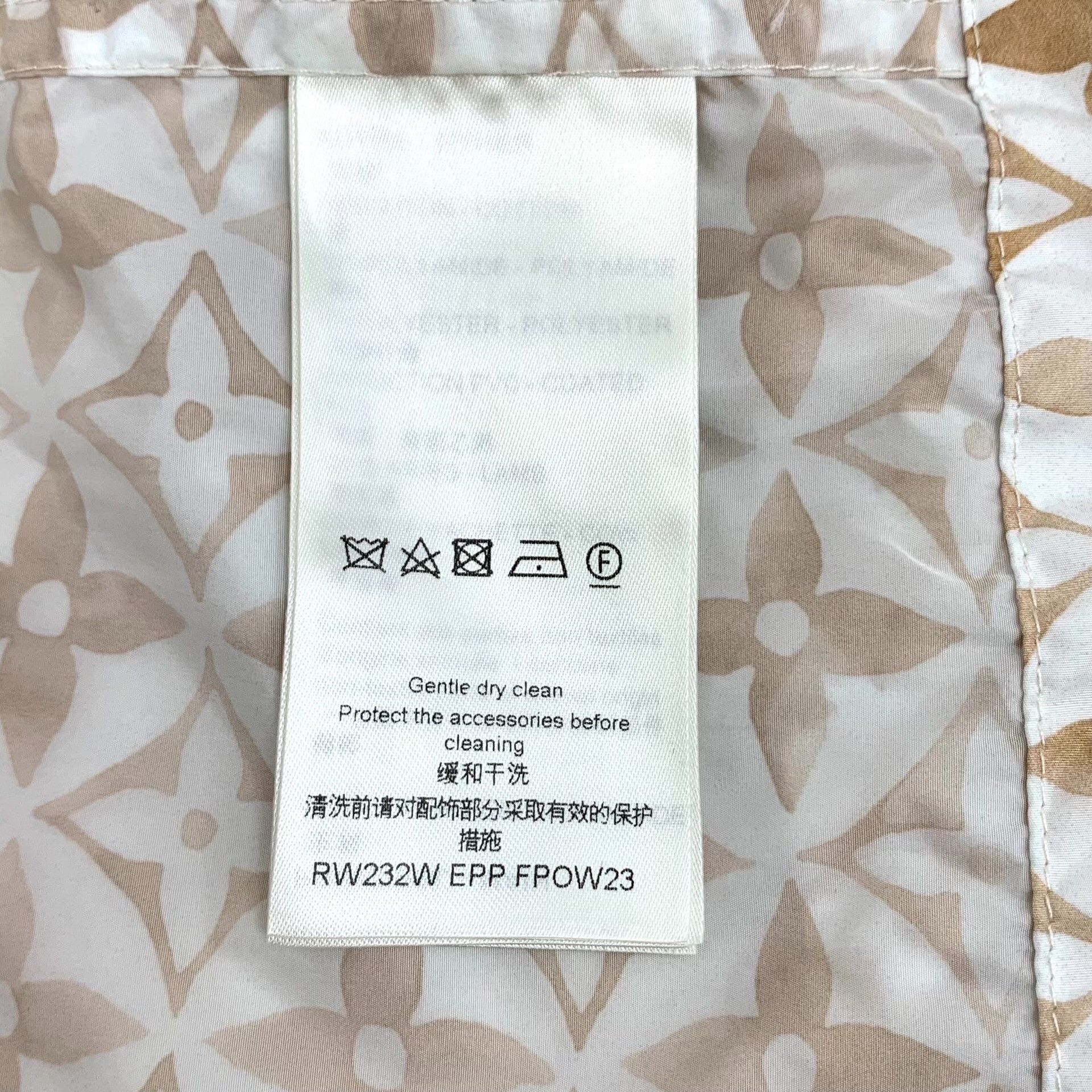 Louis Vuitton Louis Vuitton Monogram Hooded Parka Size 36 Size XS / US 0-2 / IT 36-38 - 9 Thumbnail