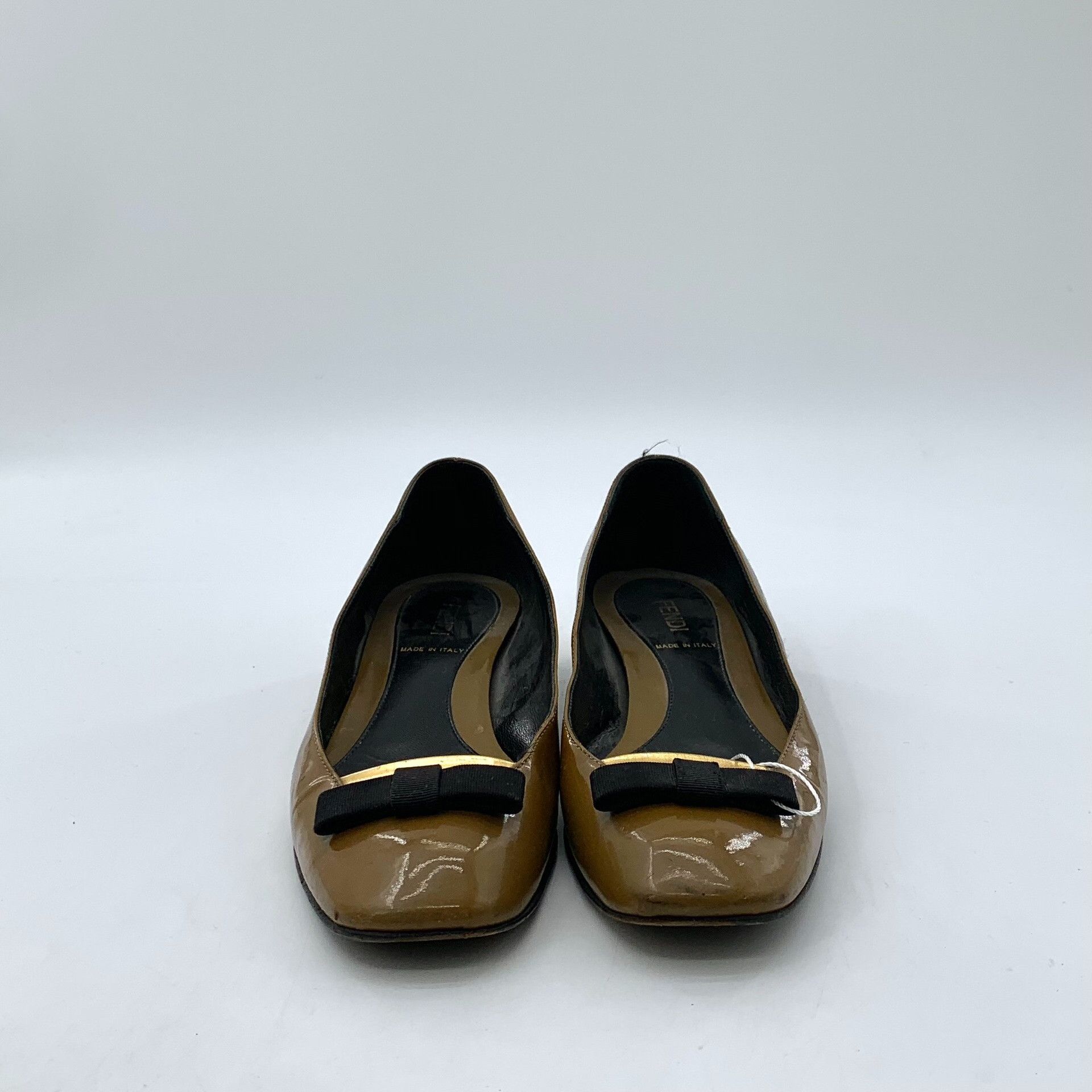 Fendi Fendi Bow Patent Leather Flats Size 35.5 Size US 5.5 / IT 35.5 - 4 Thumbnail
