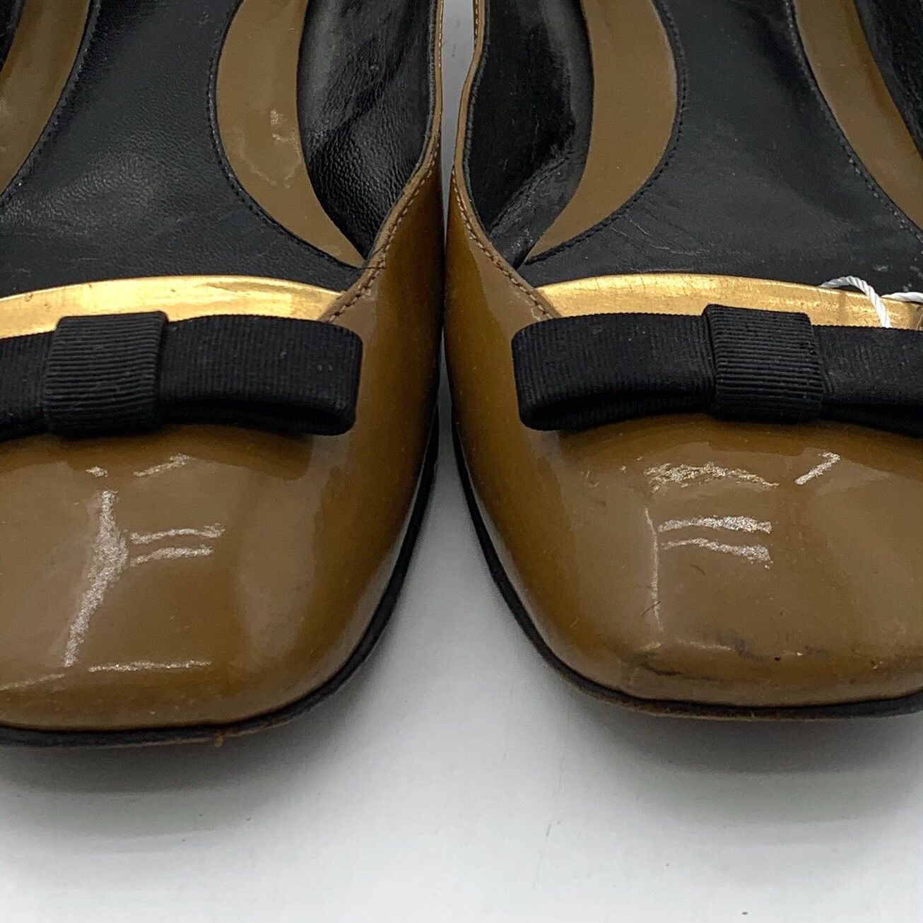 Fendi Fendi Bow Patent Leather Flats Size 35.5 Size US 5.5 / IT 35.5 - 9 Thumbnail