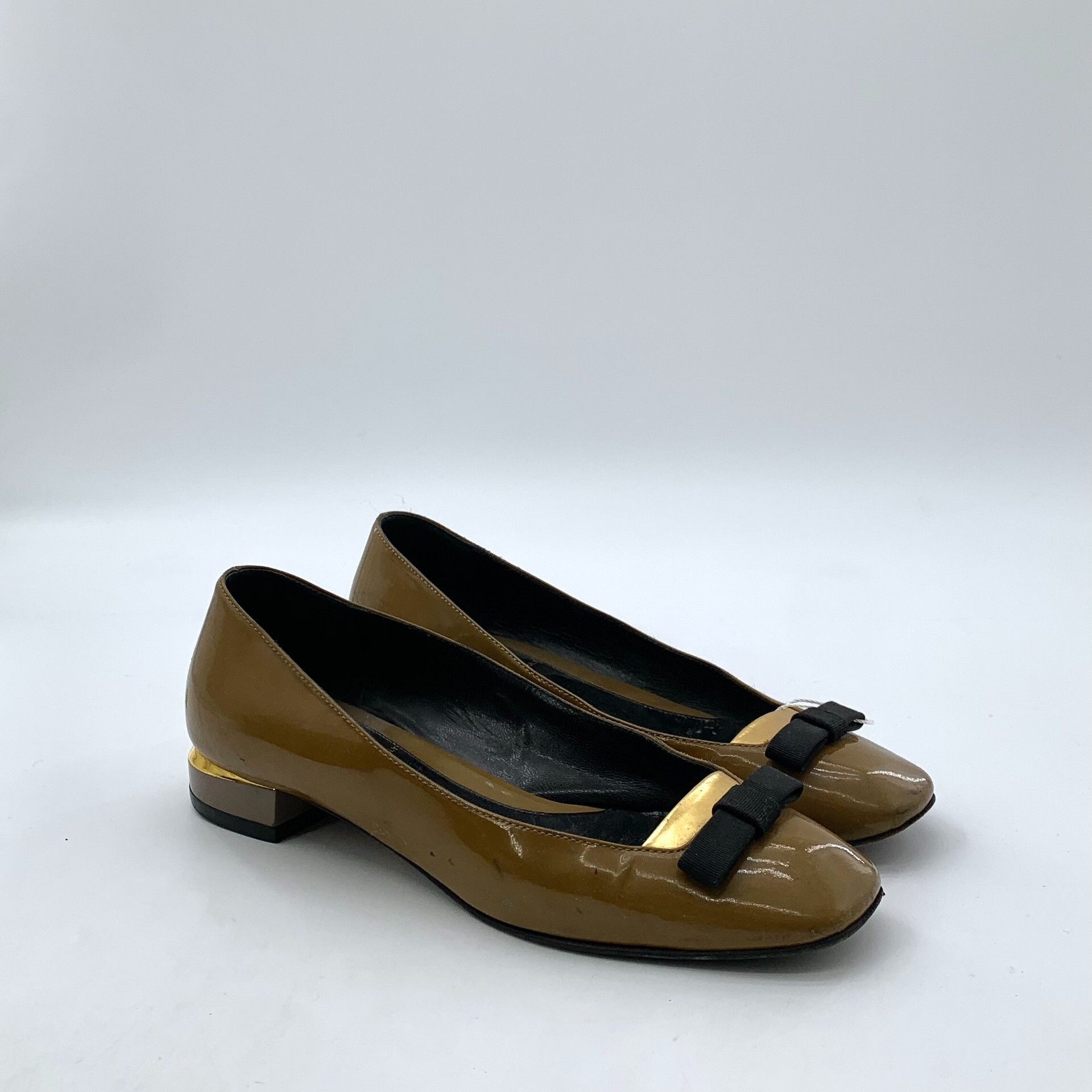 Fendi Fendi Bow Patent Leather Flats Size 35.5 Size US 5.5 / IT 35.5 - 3 Thumbnail