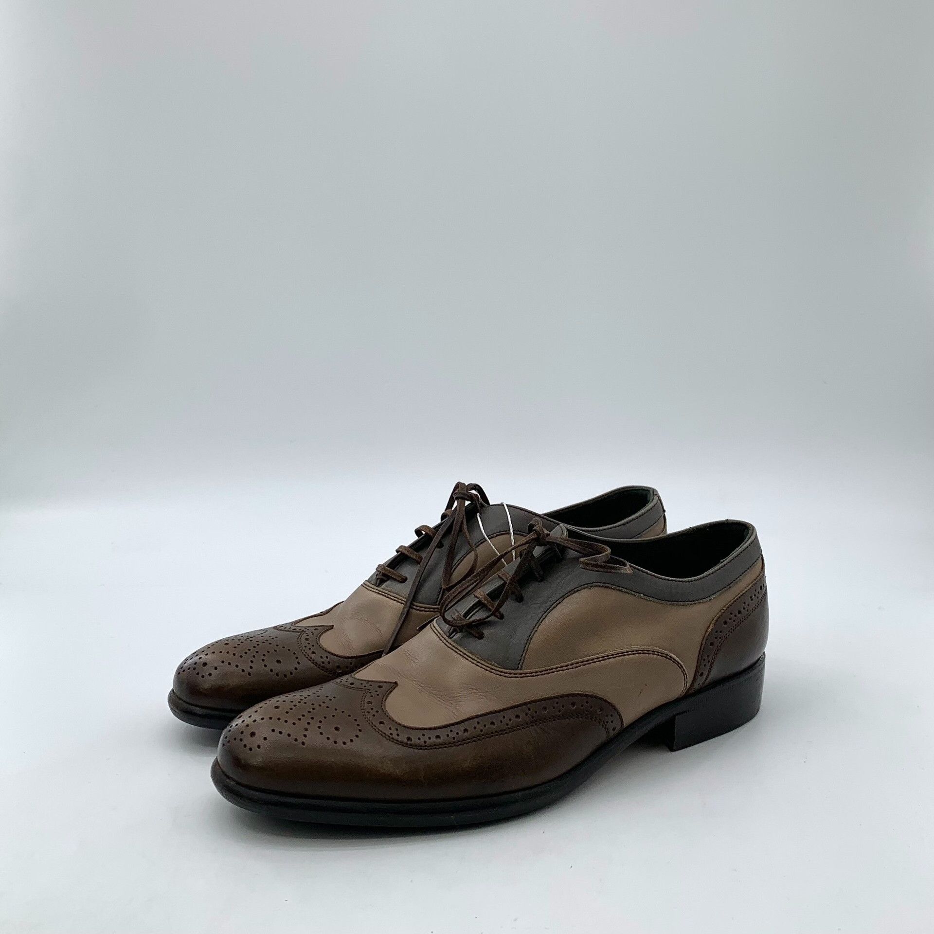 Moreschi Moreschi Two-Tone Wingtip Brogues US 6 Size US 6 / EU 39 - 2 Thumbnail